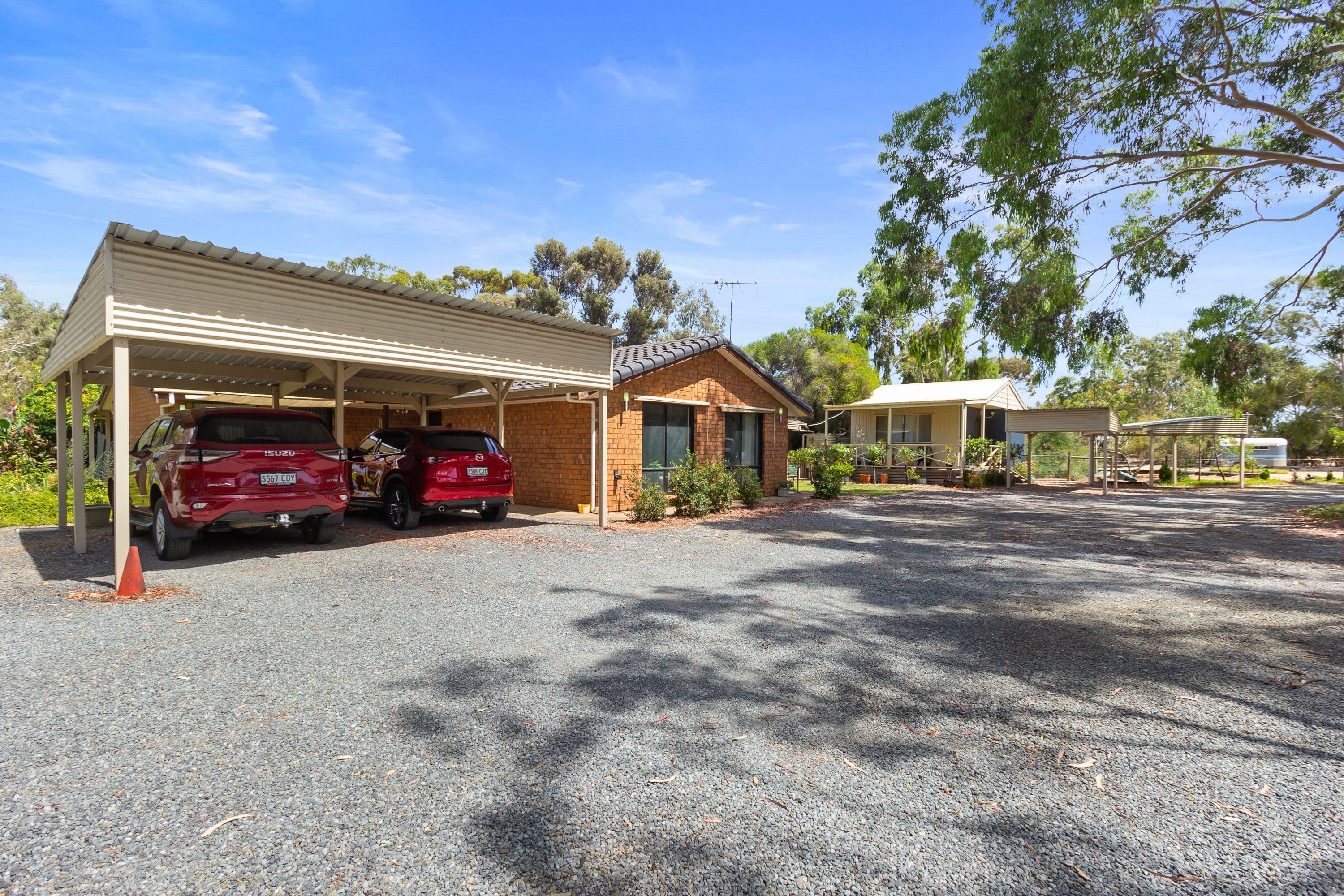 5 Kahan Close, Caroline Springs - Thumbnail 4