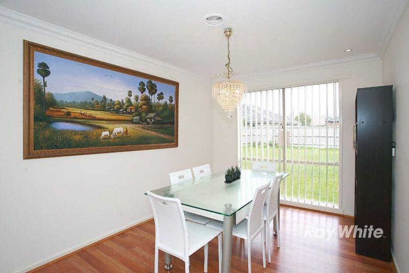41 Majestic Boulevard, CRANBOURNE VIC 3977, Cranbourne - Thumbnail 5