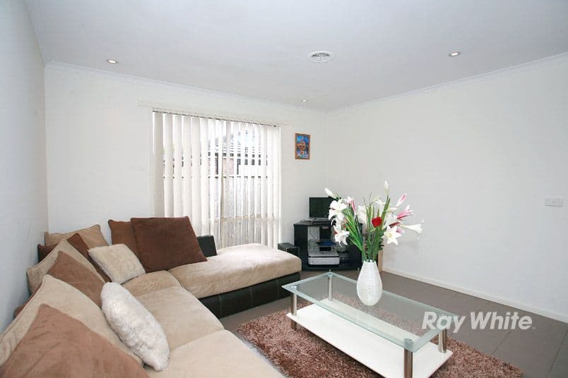 41 Majestic Boulevard, CRANBOURNE VIC 3977, Cranbourne - Thumbnail 6