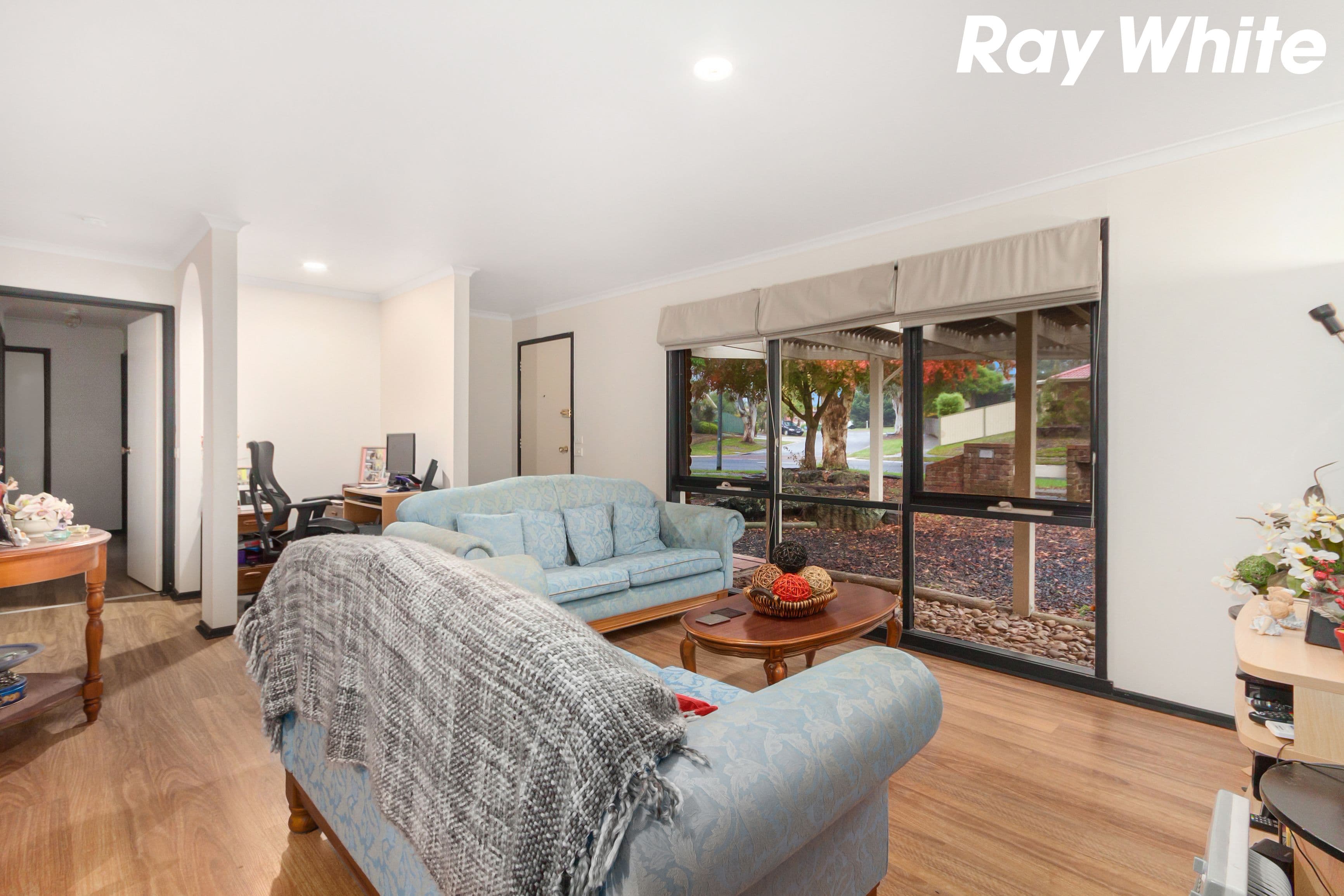 39 Meeking Drive, Pakenham VIC 3810, Pakenham - Thumbnail 2