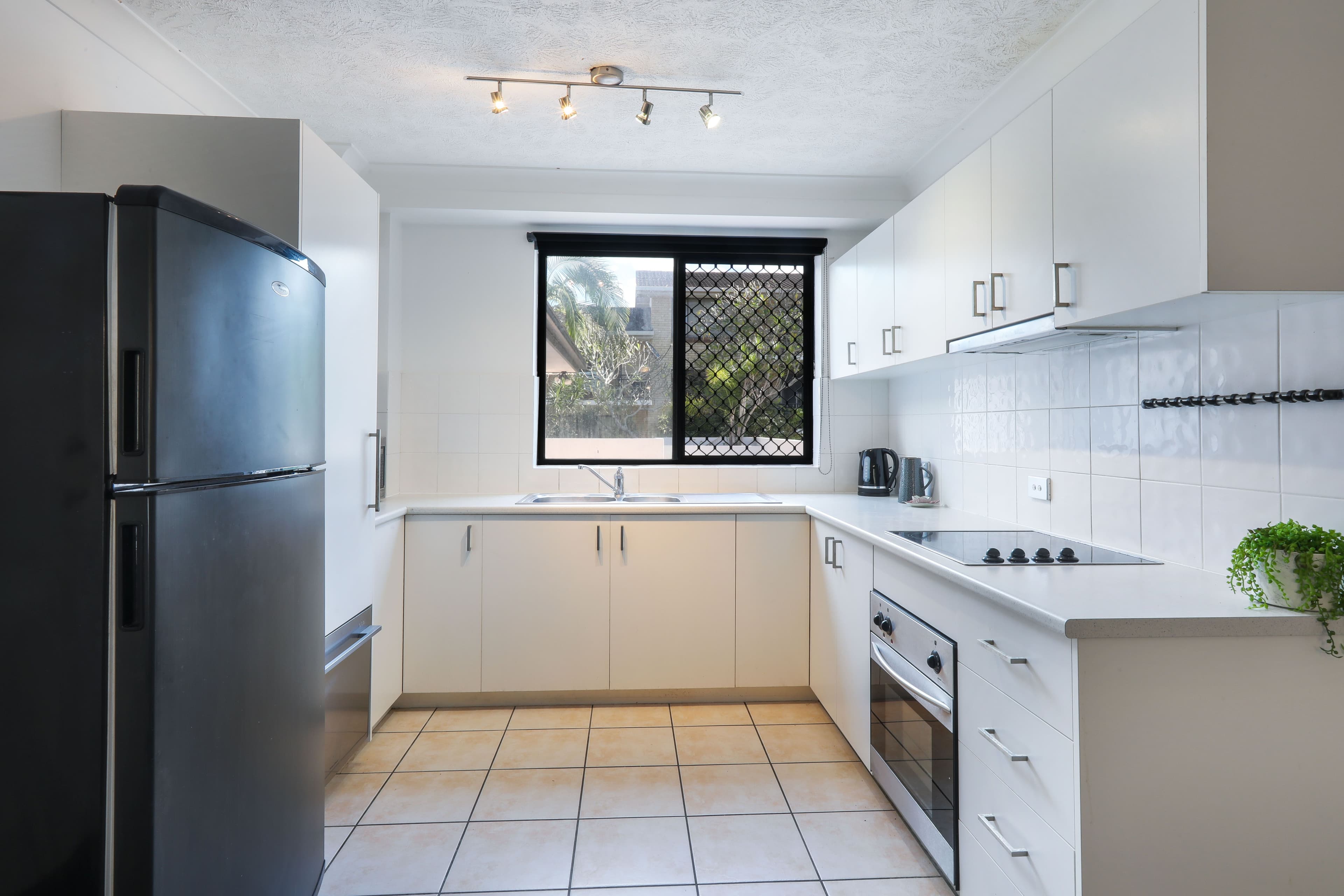 12-14 Monaco Street, Surfers Paradise QLD 4217, Surfers Paradise - Thumbnail 4