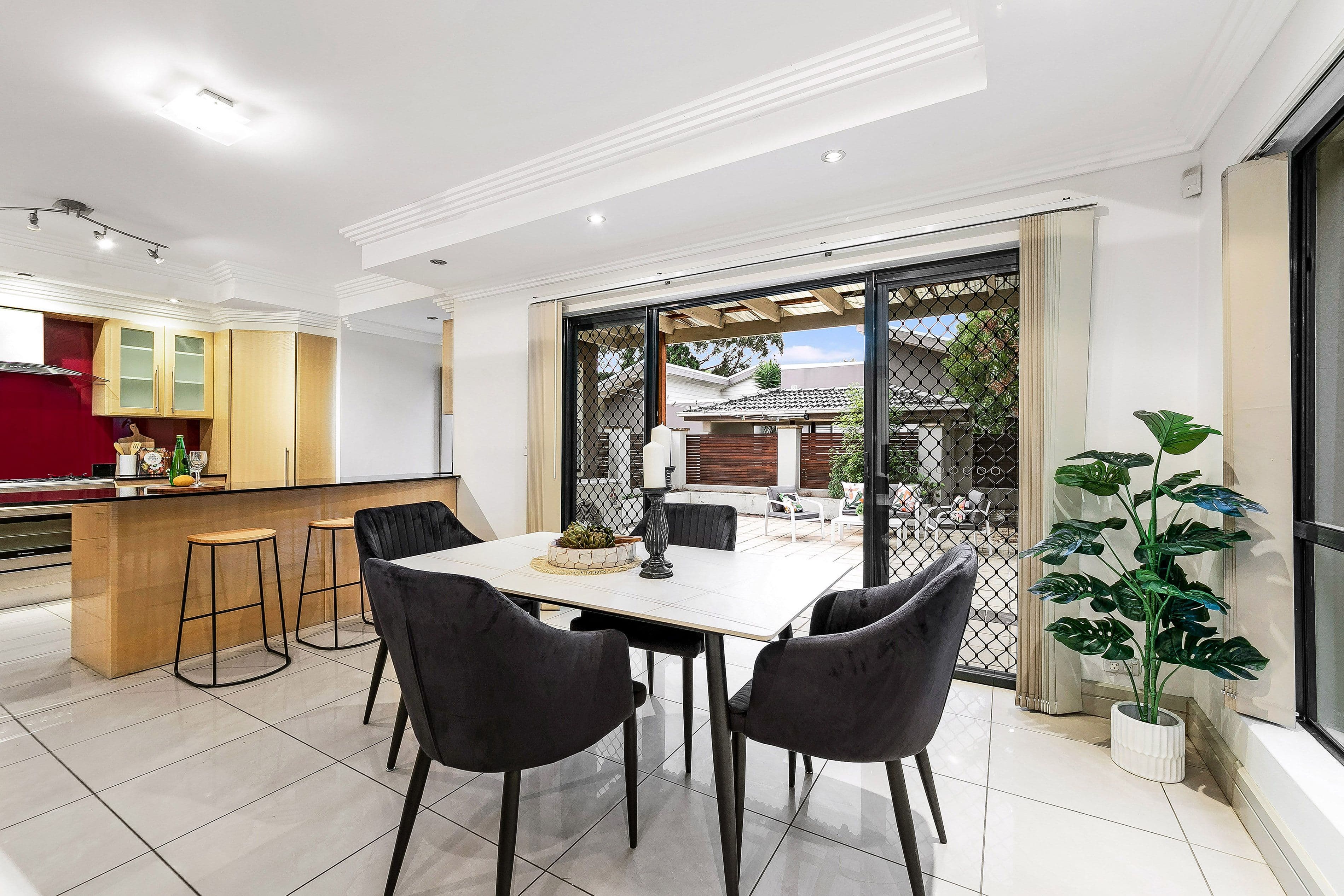 3/32 Hardwicke Street, Riverwood NSW 2210, Lorne - Thumbnail 3