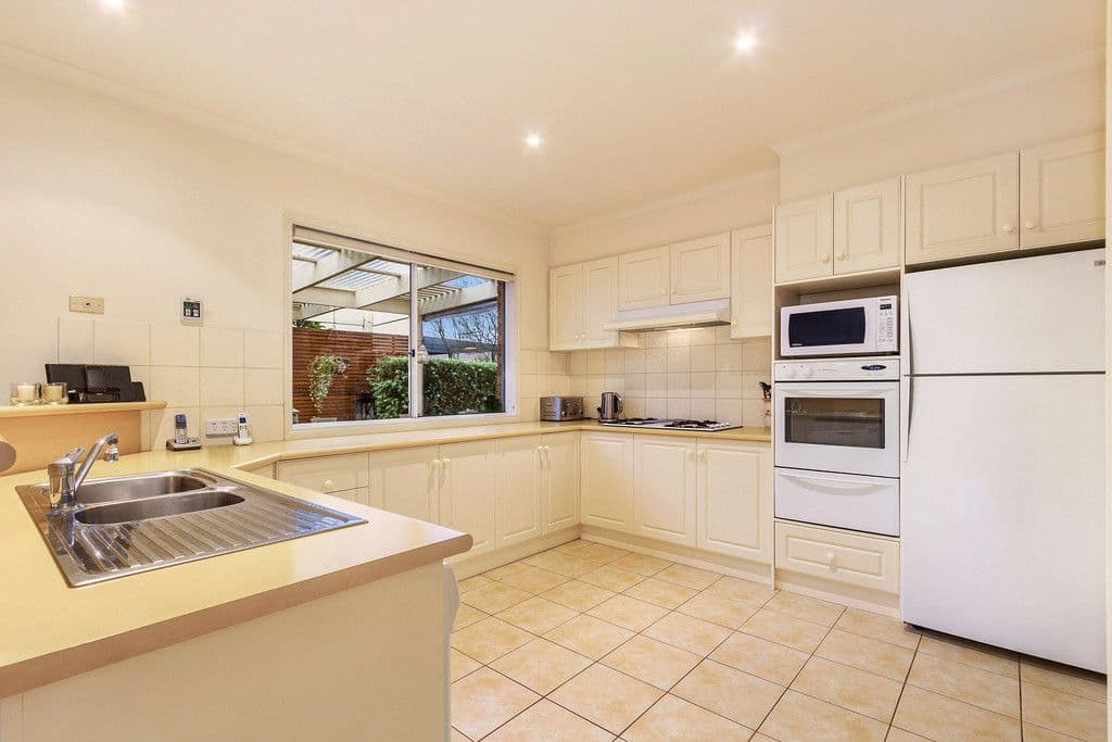 1 Mock Street, FOREST HILL VIC 3131, Forest Hill - Thumbnail 4