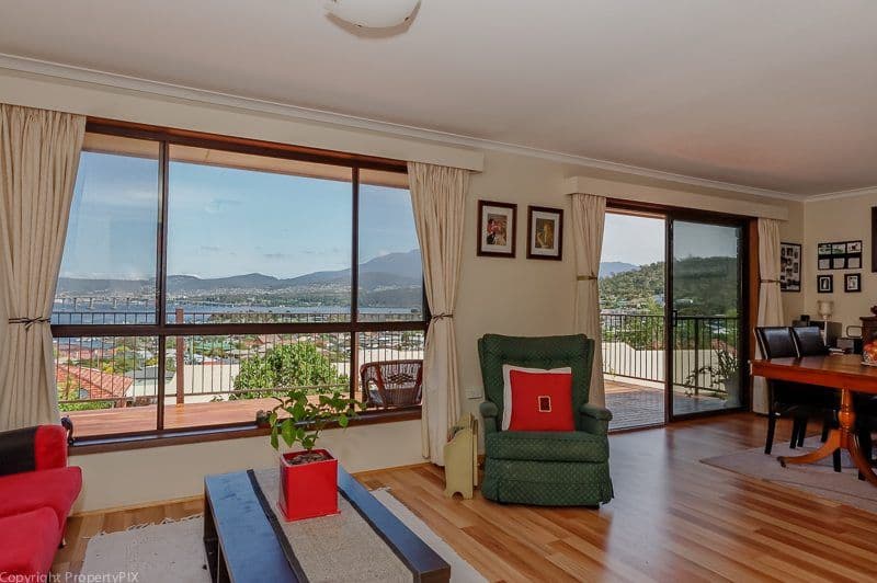 43 Karoola Road, LINDISFARNE TAS 7015, Lindisfarne - Thumbnail 3
