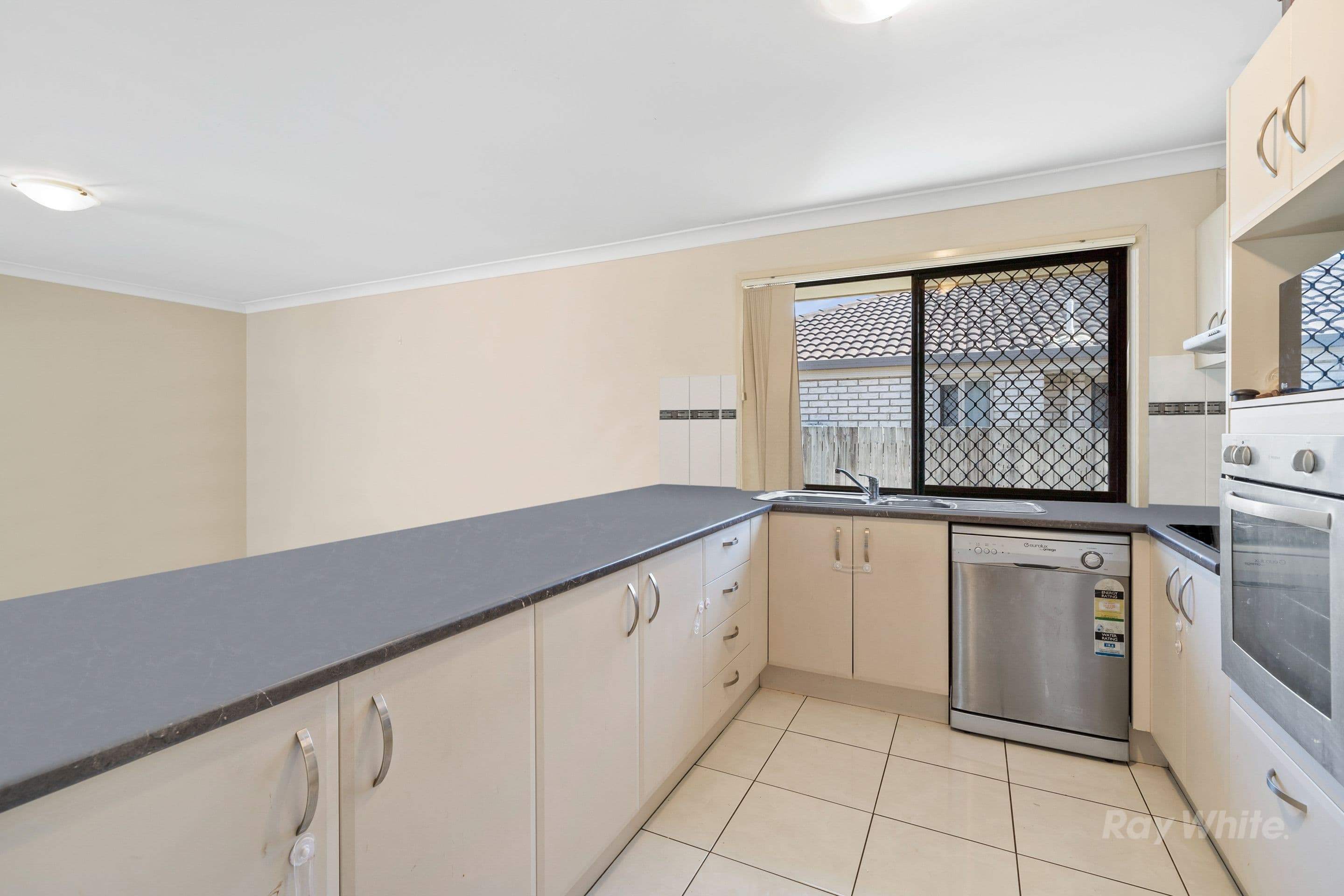 16 Casement Court, Collingwood Park QLD 4301, Collingwood Park - Thumbnail 4