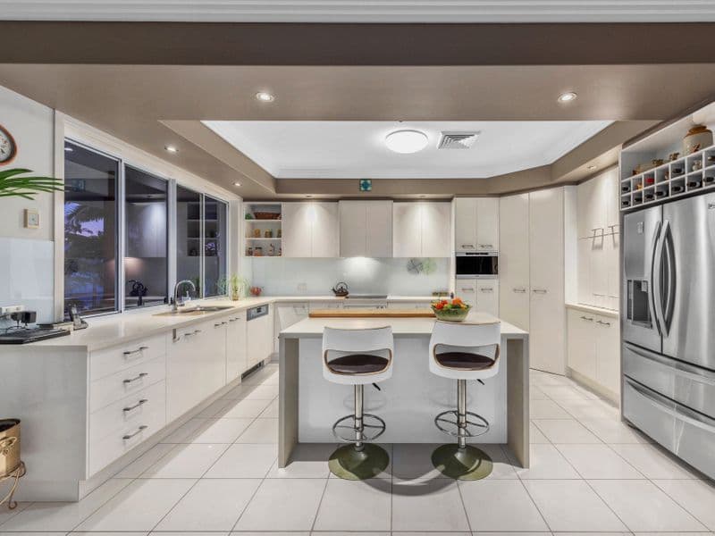 2 Binnacle Close, Raby Bay QLD 4163, Raby Bay - Thumbnail 8
