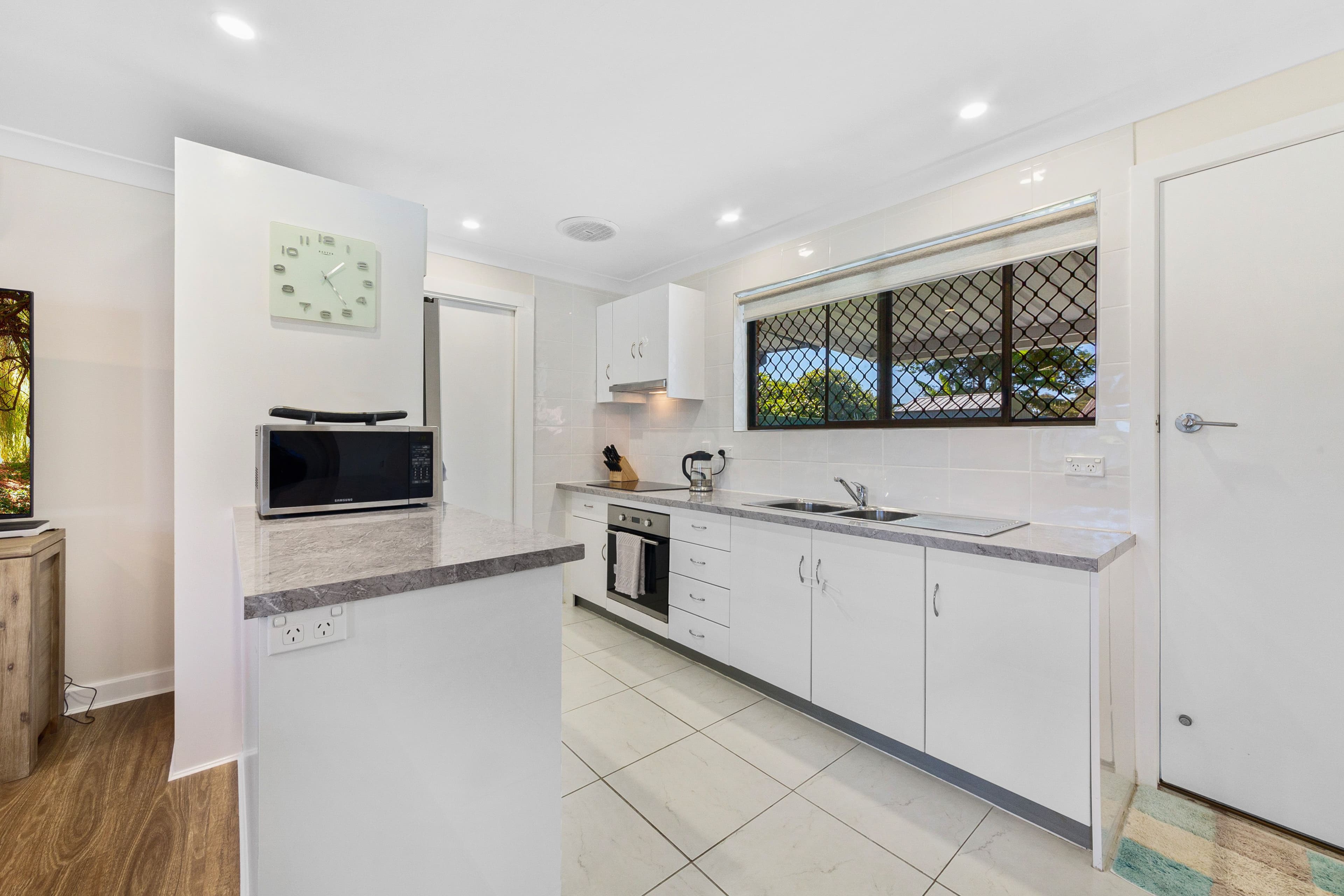 42 Third Avenue, Toukley NSW 2263, Toukley - Thumbnail 2