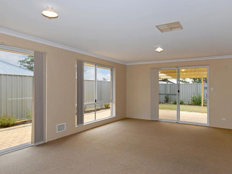 17 WEYBRIDGE Drive, WELLARD WA 6170, Wellard - Thumbnail 8