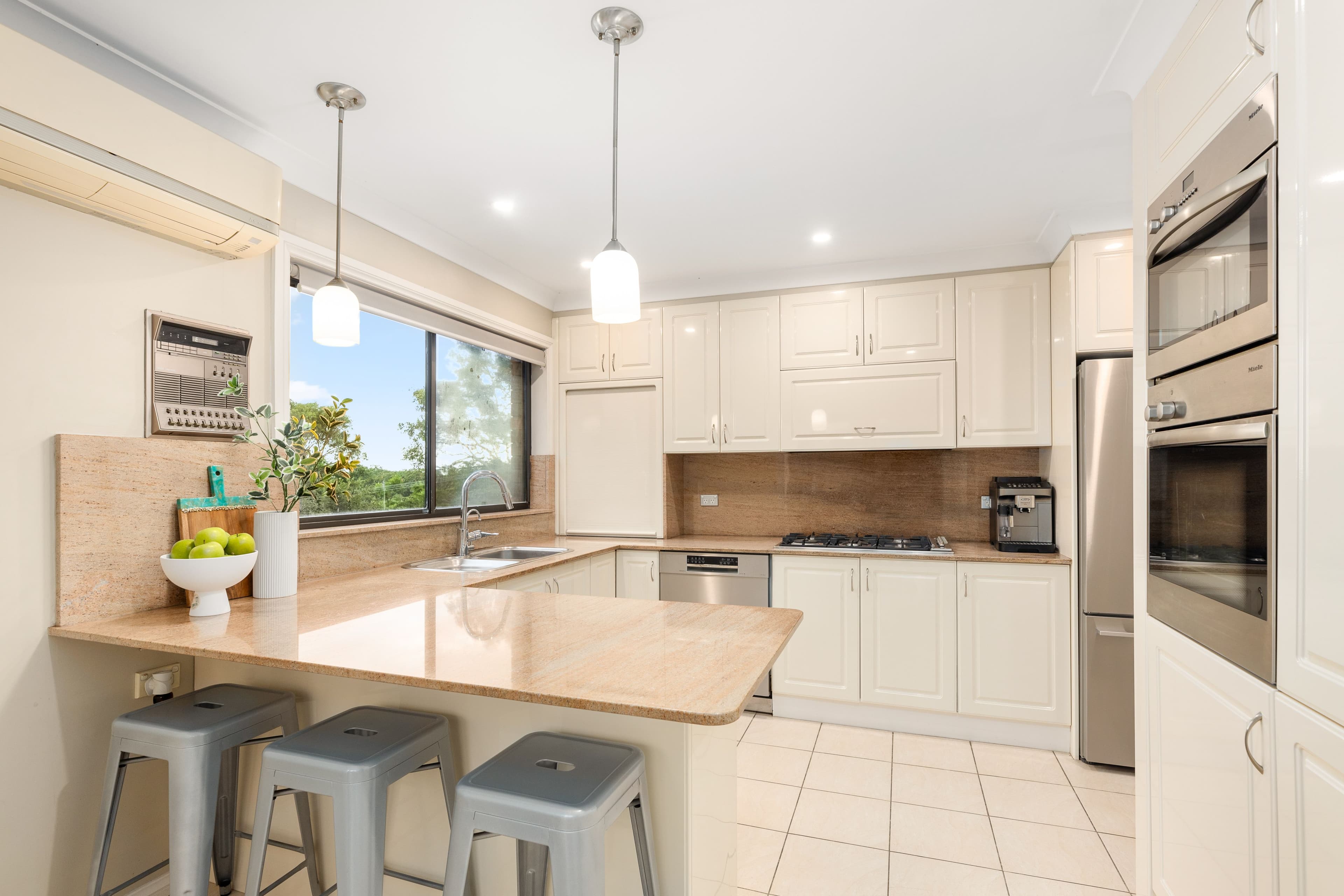 33 Fowler Road, Illawong NSW 2234, Illawong - Thumbnail 8