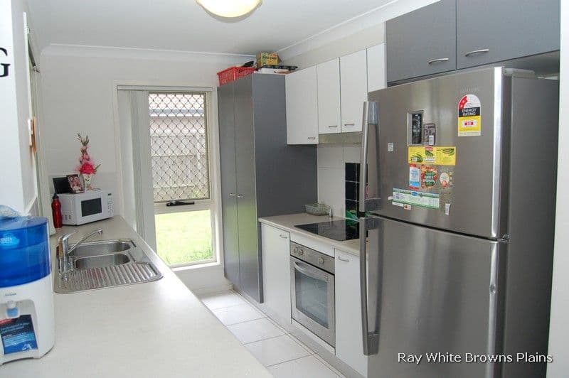 8 Coolum Court, REGENTS PARK QLD 4118, Regents Park - Thumbnail 3