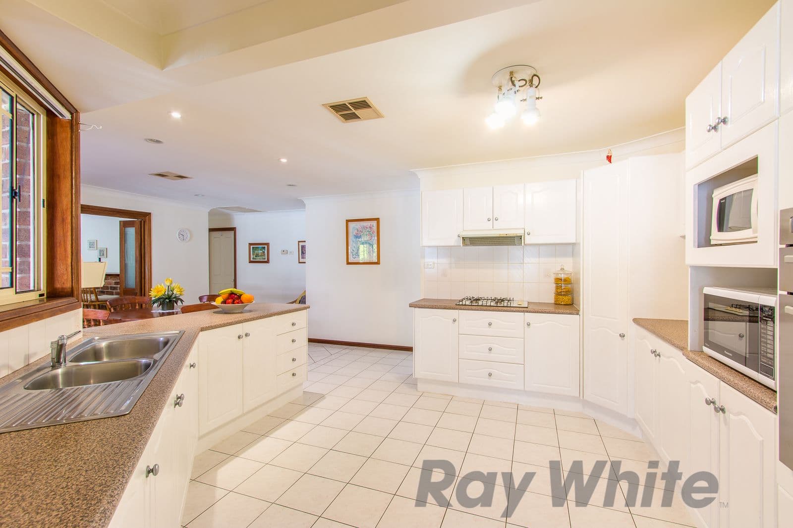 16 New York Avenue, Warners Bay - Thumbnail 2