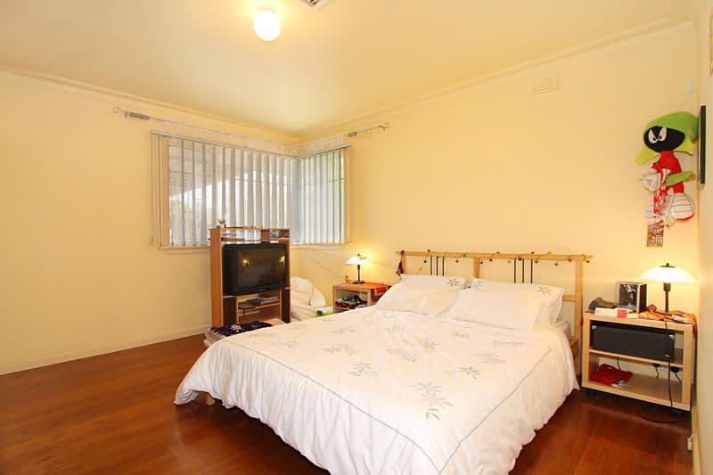 4 Oakes Avenue, CLAYTON SOUTH VIC 3169, Clayton South - Thumbnail 5