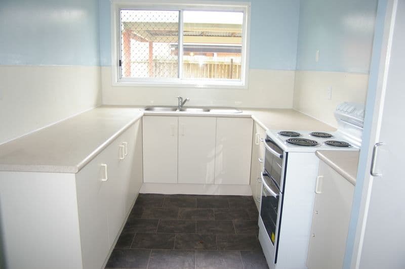 5 Ilonka Street, DECEPTION BAY QLD 4508, Deception Bay - Thumbnail 2