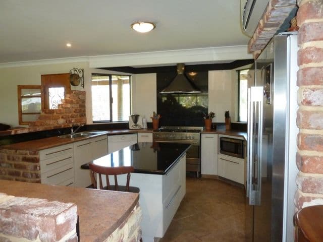 21 Fewster Street, MUCHEA WA 6501, Muchea - Thumbnail 3