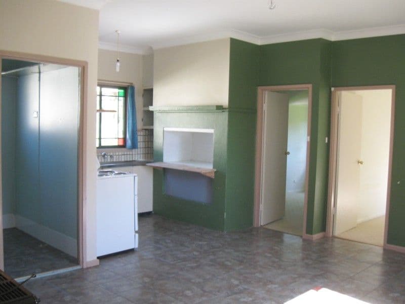 10 Surfside Avenue, MOSSY POINT NSW 2537, Mossy Point - Thumbnail 3