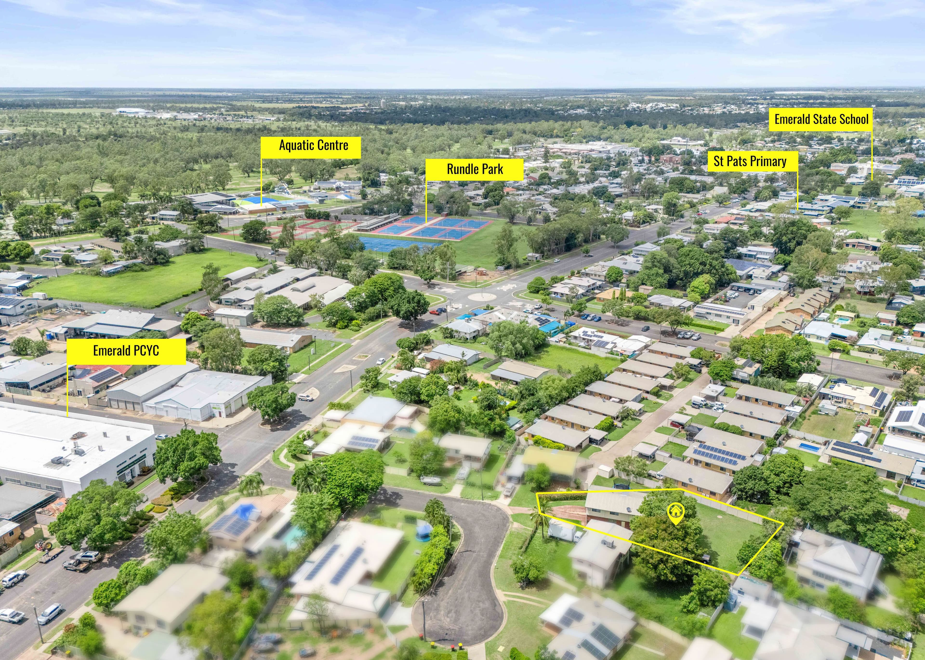 11 Gibson Grove, Emerald QLD 4720, Emerald - Thumbnail 2