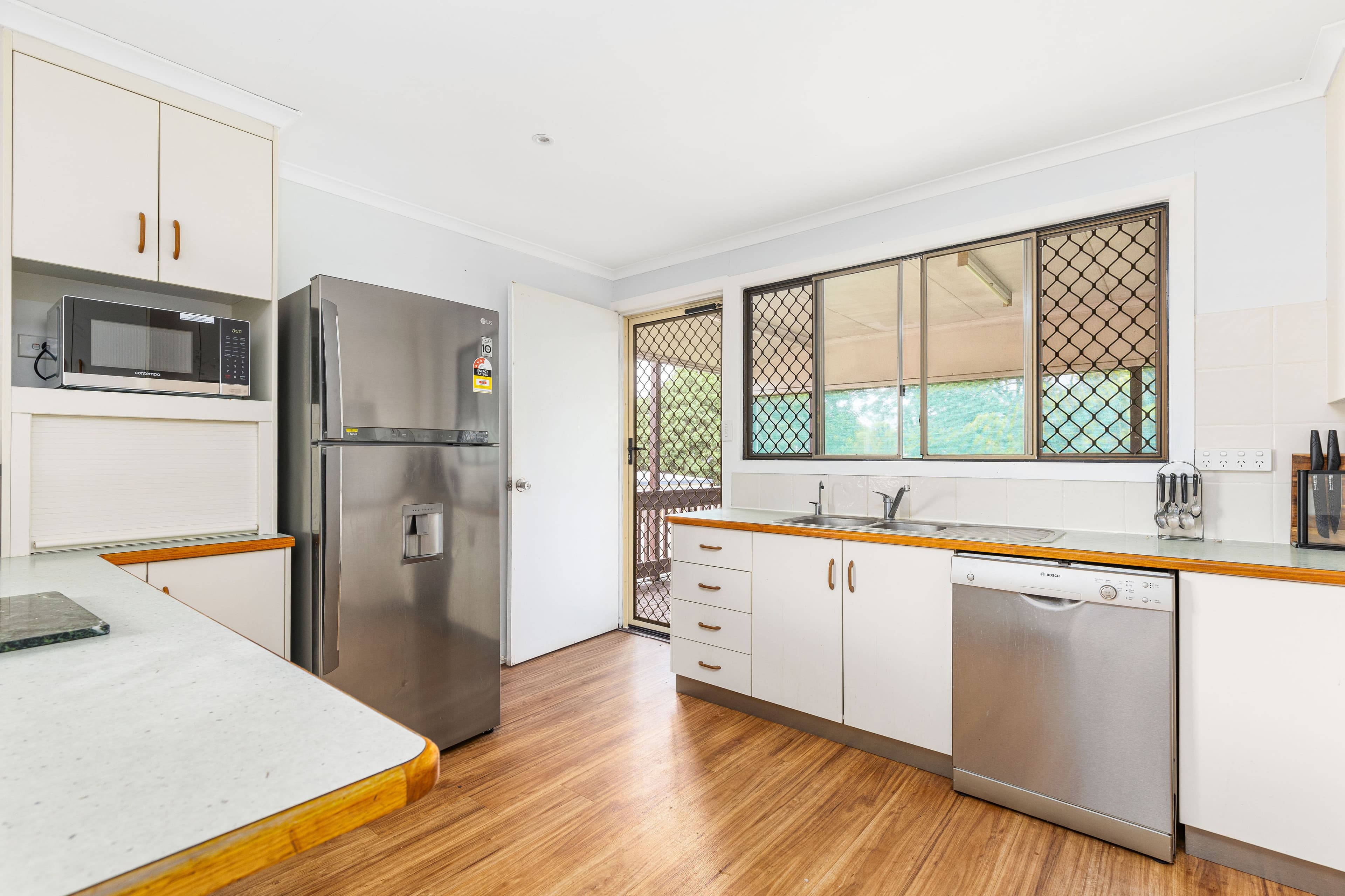 11 Gibson Grove, Emerald QLD 4720, Emerald - Thumbnail 5