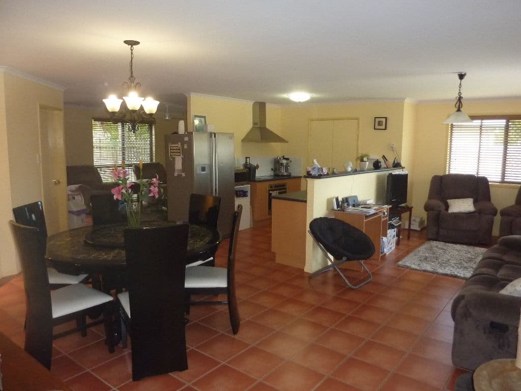 18  Diane Court, MOUNT PLEASANT QLD 4740, Mount Pleasant - Thumbnail 3