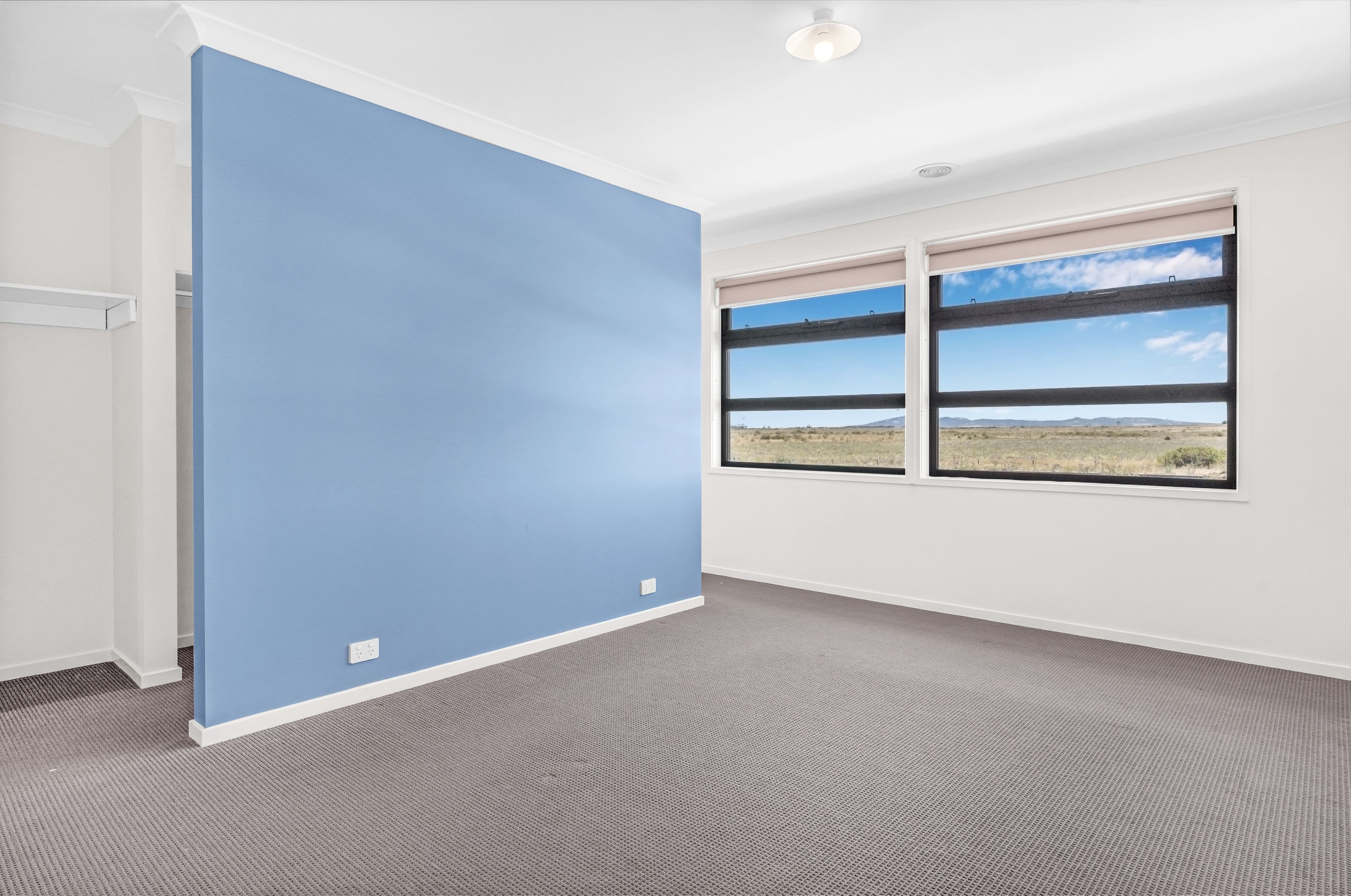 49 Showbridge Way, Werribee VIC 3030, Werribee - Thumbnail 3