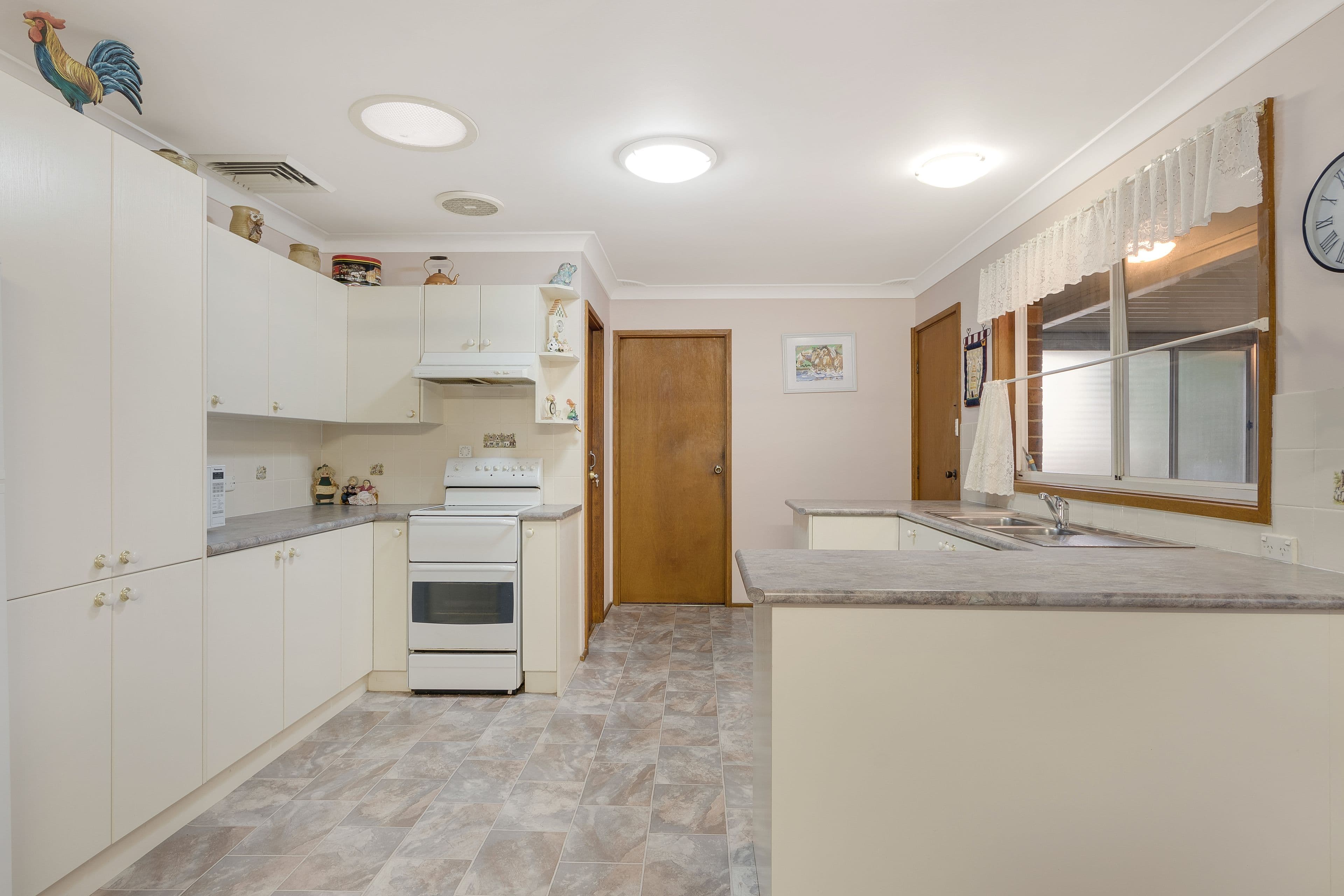 8 Bronzewing Street, Ingleburn - Thumbnail 4
