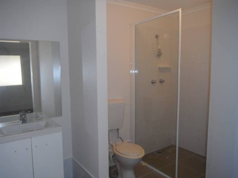 5 Rossella Street, GLADSTONE QLD 4680, West Gladstone - Thumbnail 7