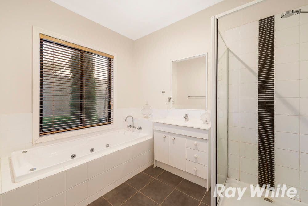 31 Buttress Crescent, South Morang VIC 3752, South Morang - Thumbnail 7
