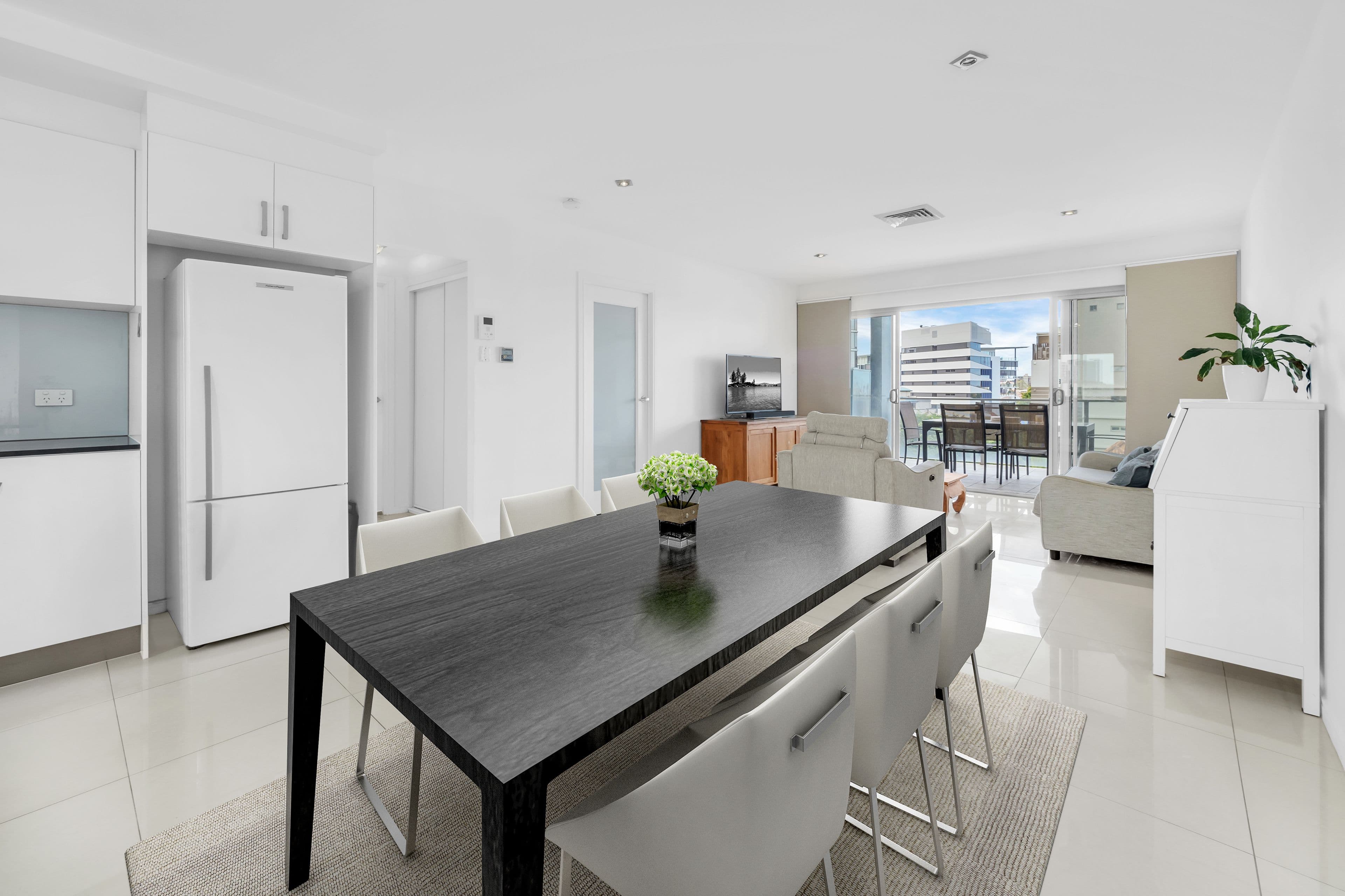215 Wellington Road, East Brisbane QLD 4169, East Brisbane - Thumbnail 2