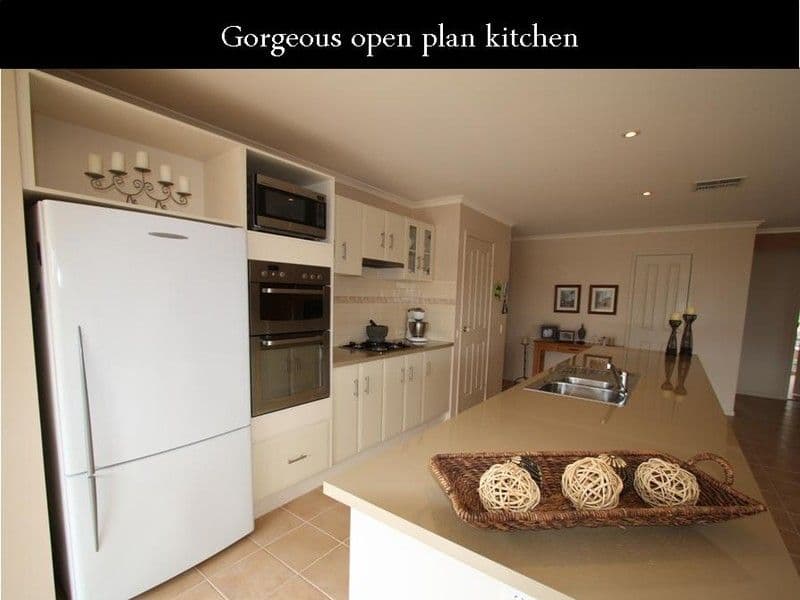 8 Castle Eaton Street (Spring Hill), GOLDEN GROVE SA 5125, Golden Grove - Thumbnail 4