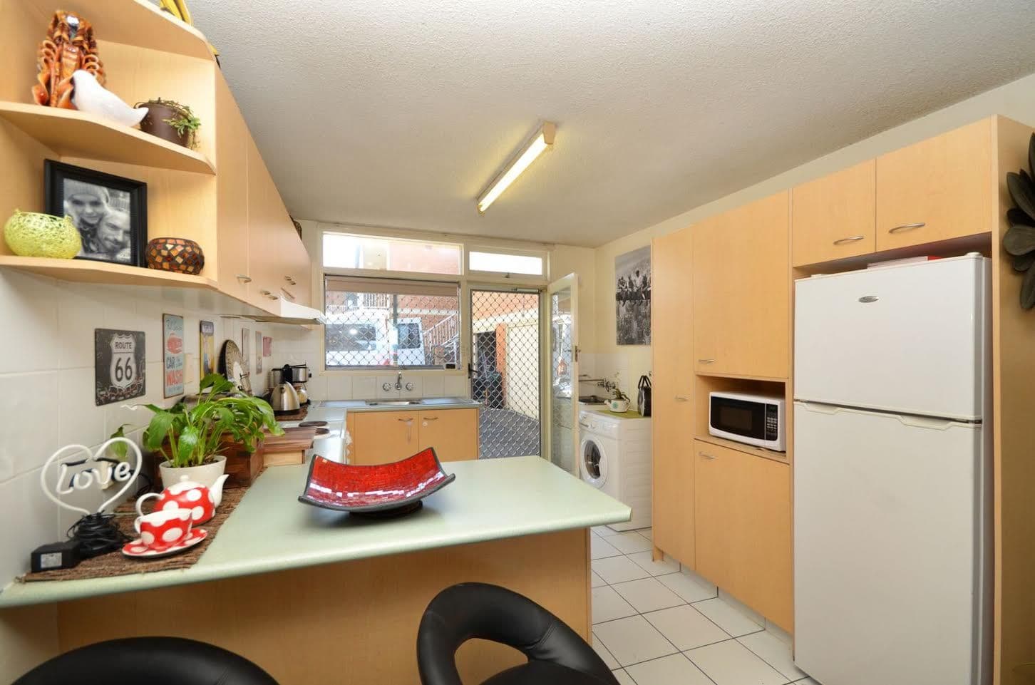 216 The Esplanade, Burleigh Heads QLD 4220, Burleigh Heads - Thumbnail 5