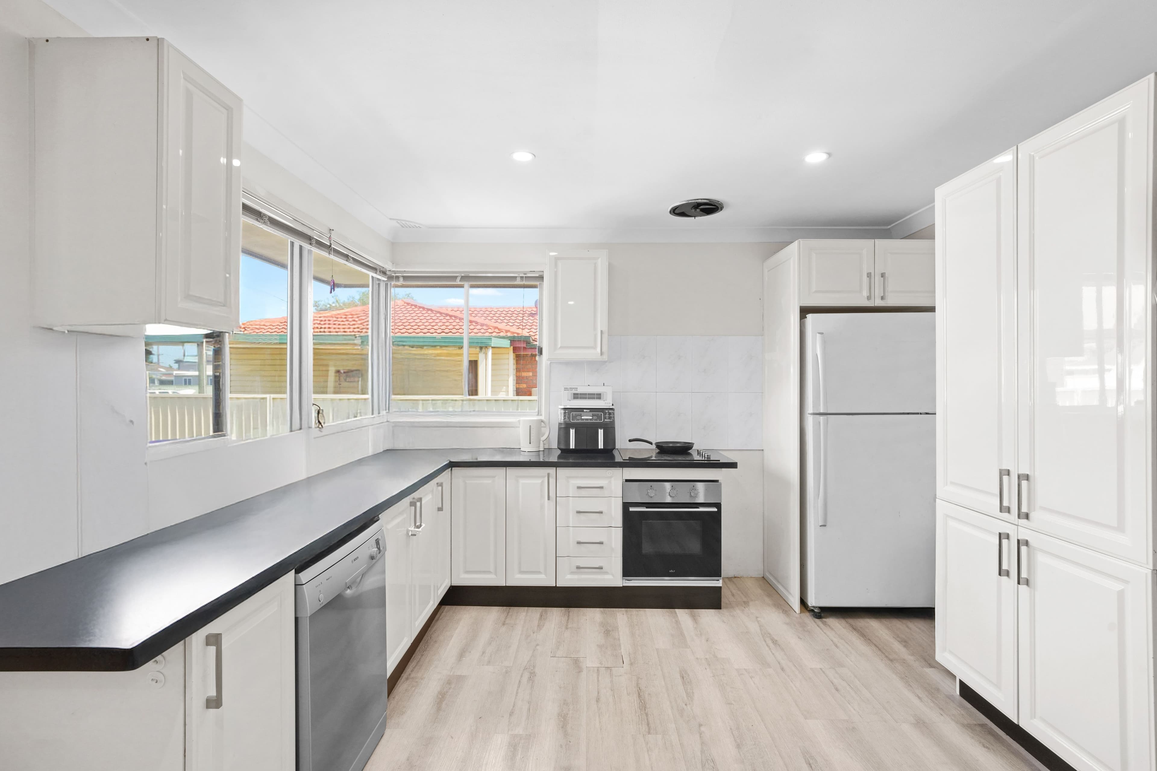 5 Hendren Place, Colyton NSW 2760, Colyton - Thumbnail 3