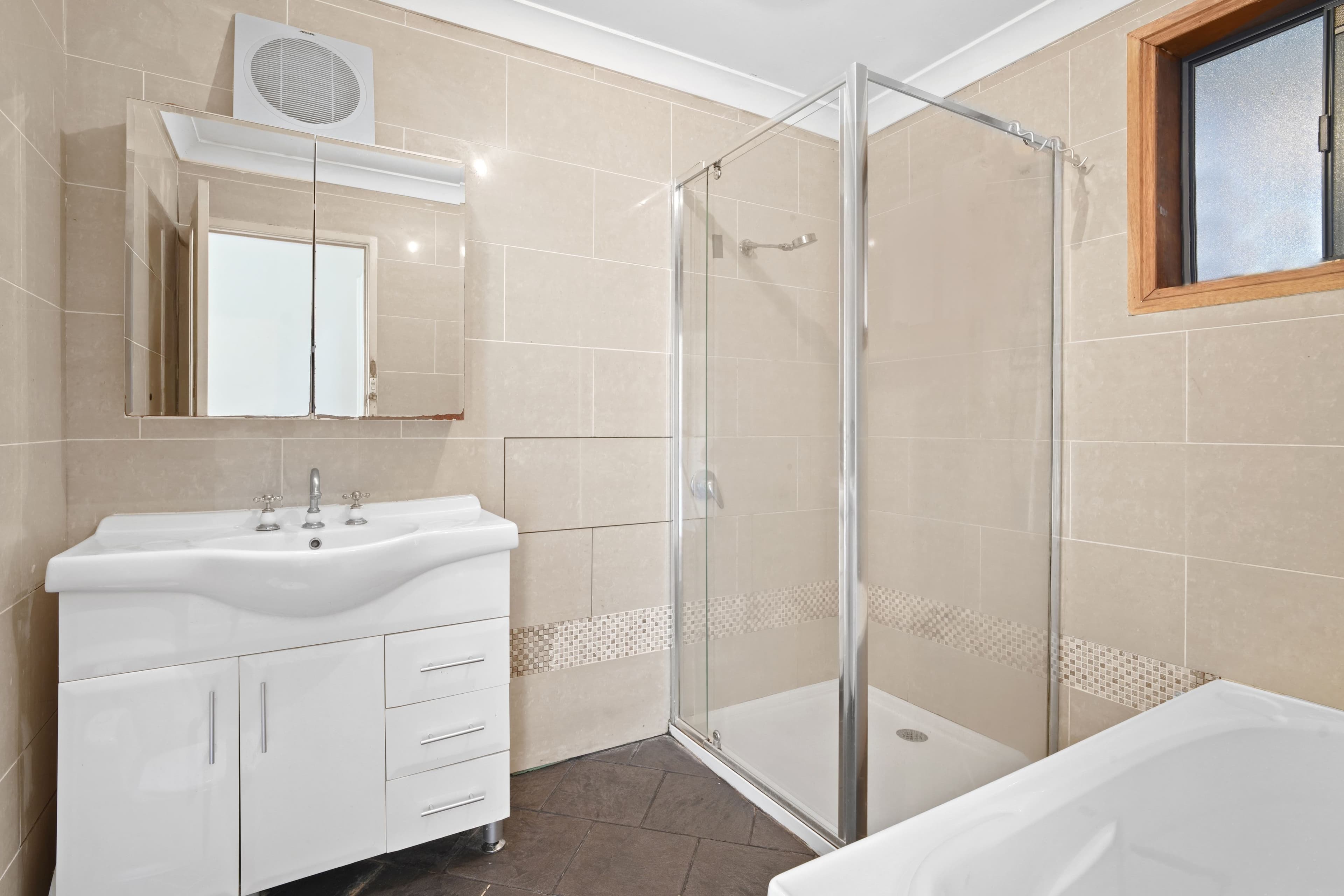 5 Hendren Place, Colyton NSW 2760, Colyton - Thumbnail 5