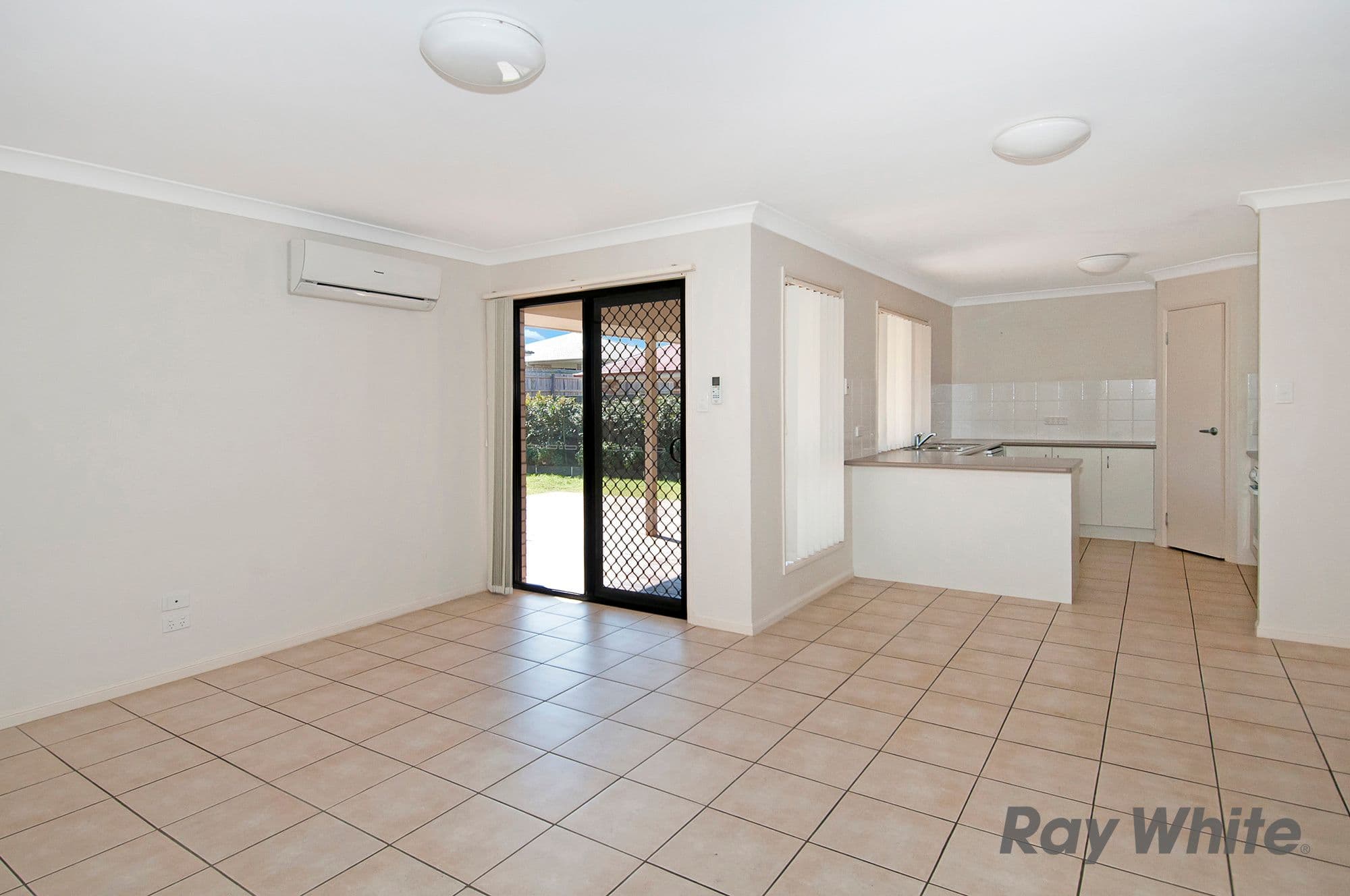 35 Lockyer Place, Crestmead QLD 4132, Crestmead - Thumbnail 5