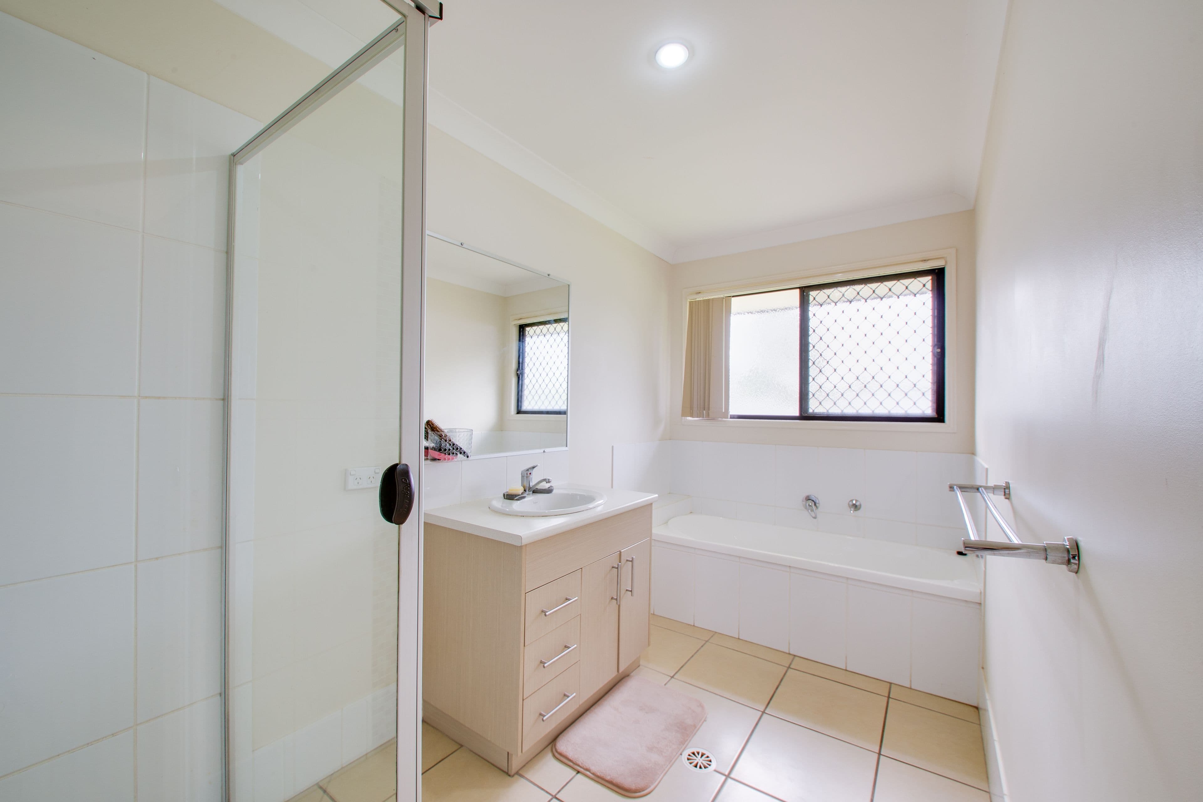 13 Lynch Street, Riverview QLD 4303, Riverview - Thumbnail 8