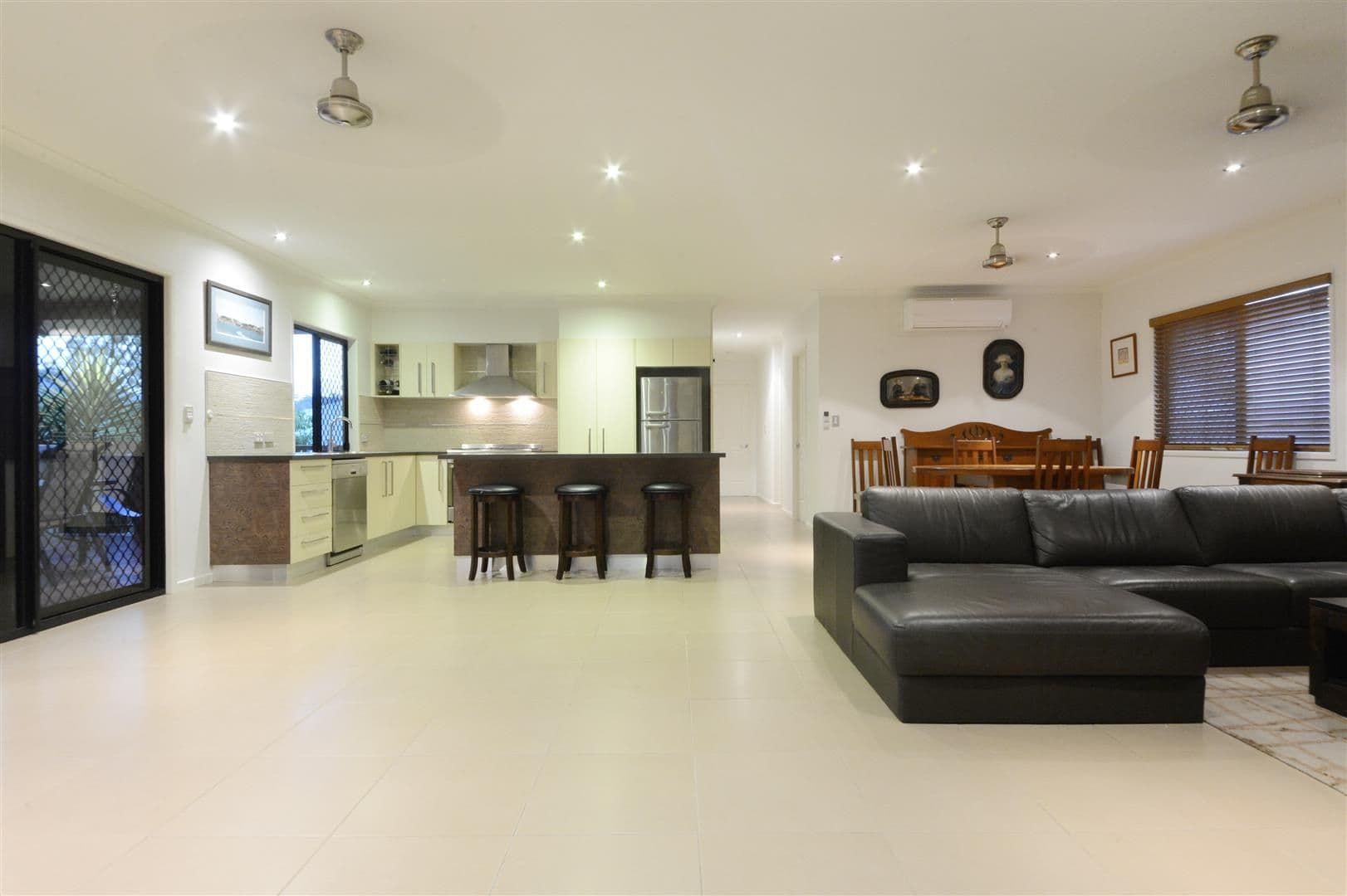 3 Jonquill Court, CANNONVALE QLD 4802, Cannonvale - Image 1