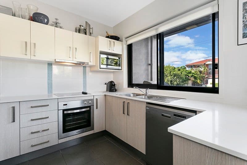 28 Hood Street, Sherwood QLD 4075, Sherwood - Thumbnail 2