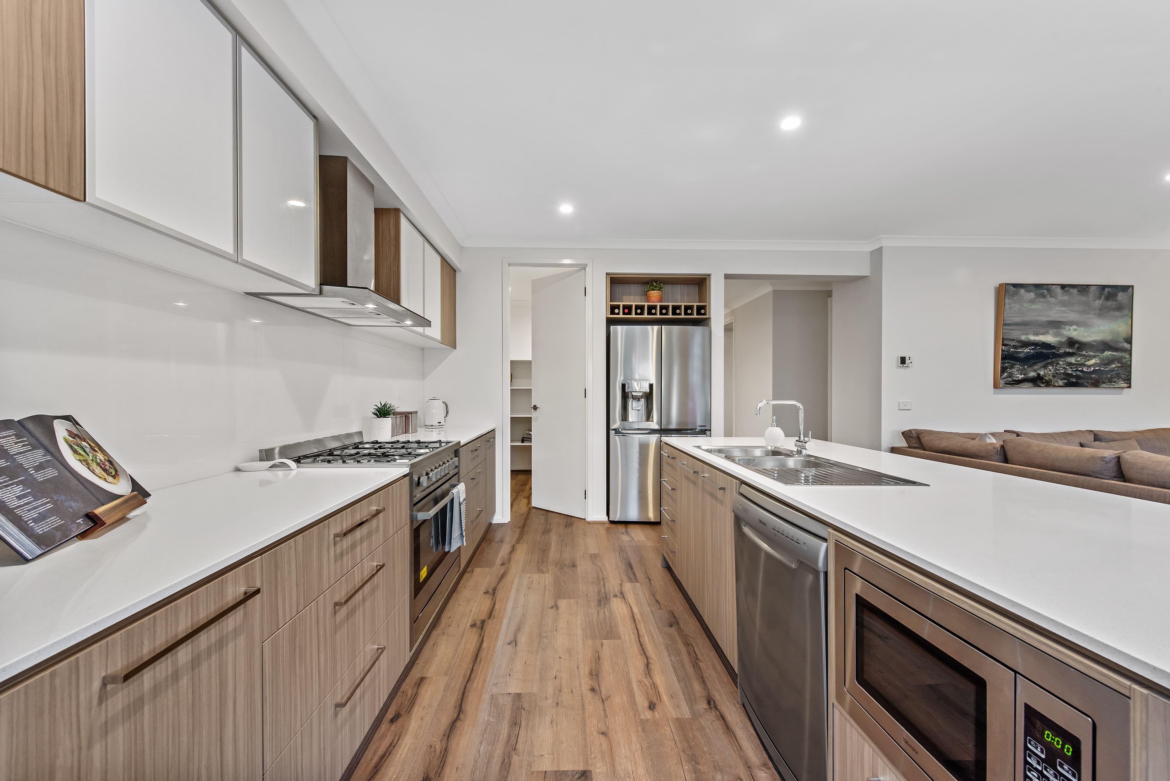 19 Cliveden Drive, Officer VIC 3809, Officer - Thumbnail 4