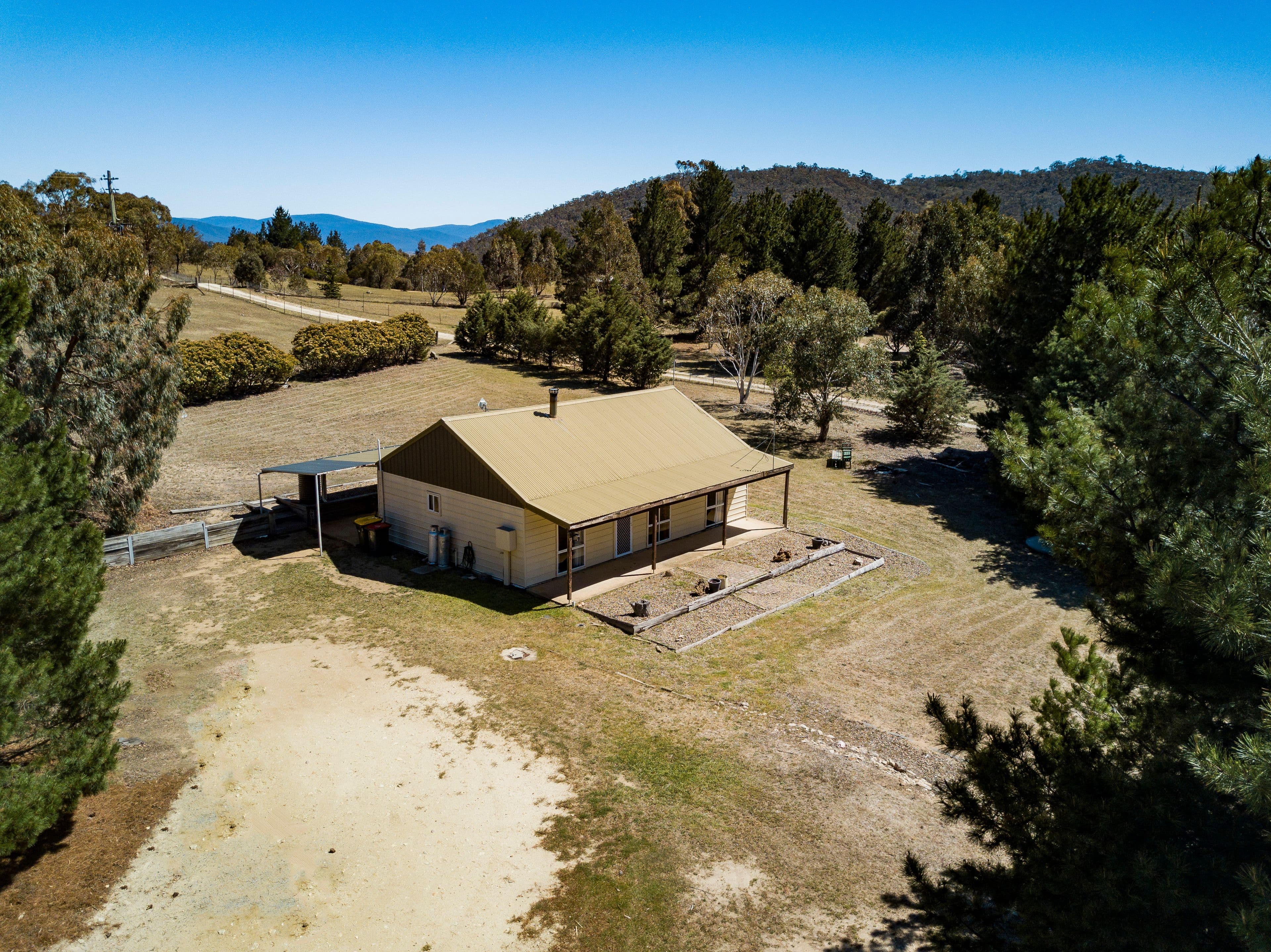 64 Pine Grove, Jindabyne - Thumbnail 4