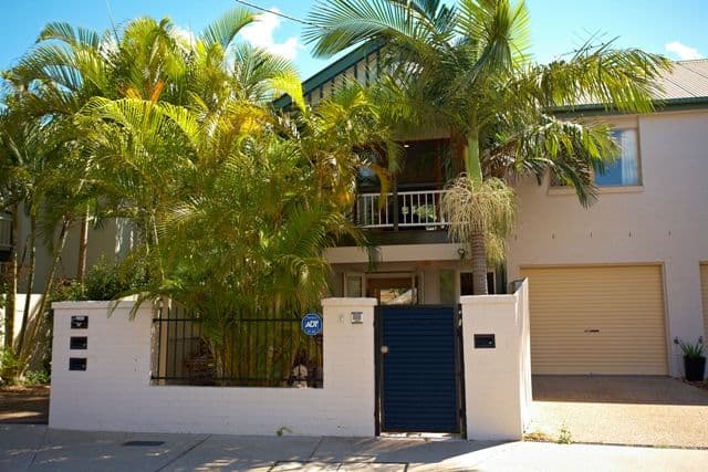 32 Sinclair Street, KANGAROO POINT QLD 4169, Kangaroo Point - Thumbnail 3