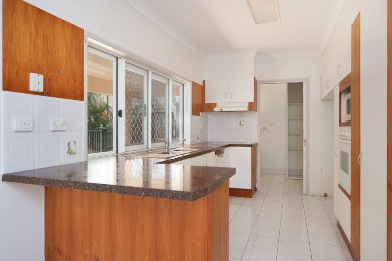31 Currawong Street, BAYVIEW HEIGHTS QLD 4868, Bayview Heights - Thumbnail 3