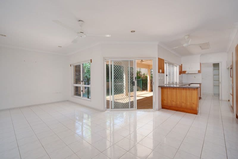 31 Currawong Street, BAYVIEW HEIGHTS QLD 4868, Bayview Heights - Thumbnail 4