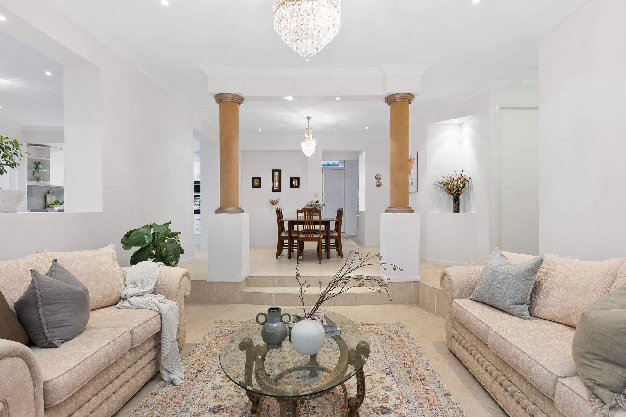 11 Belgenny Way, Mitchelton QLD 4053, Mitchelton - Thumbnail 2