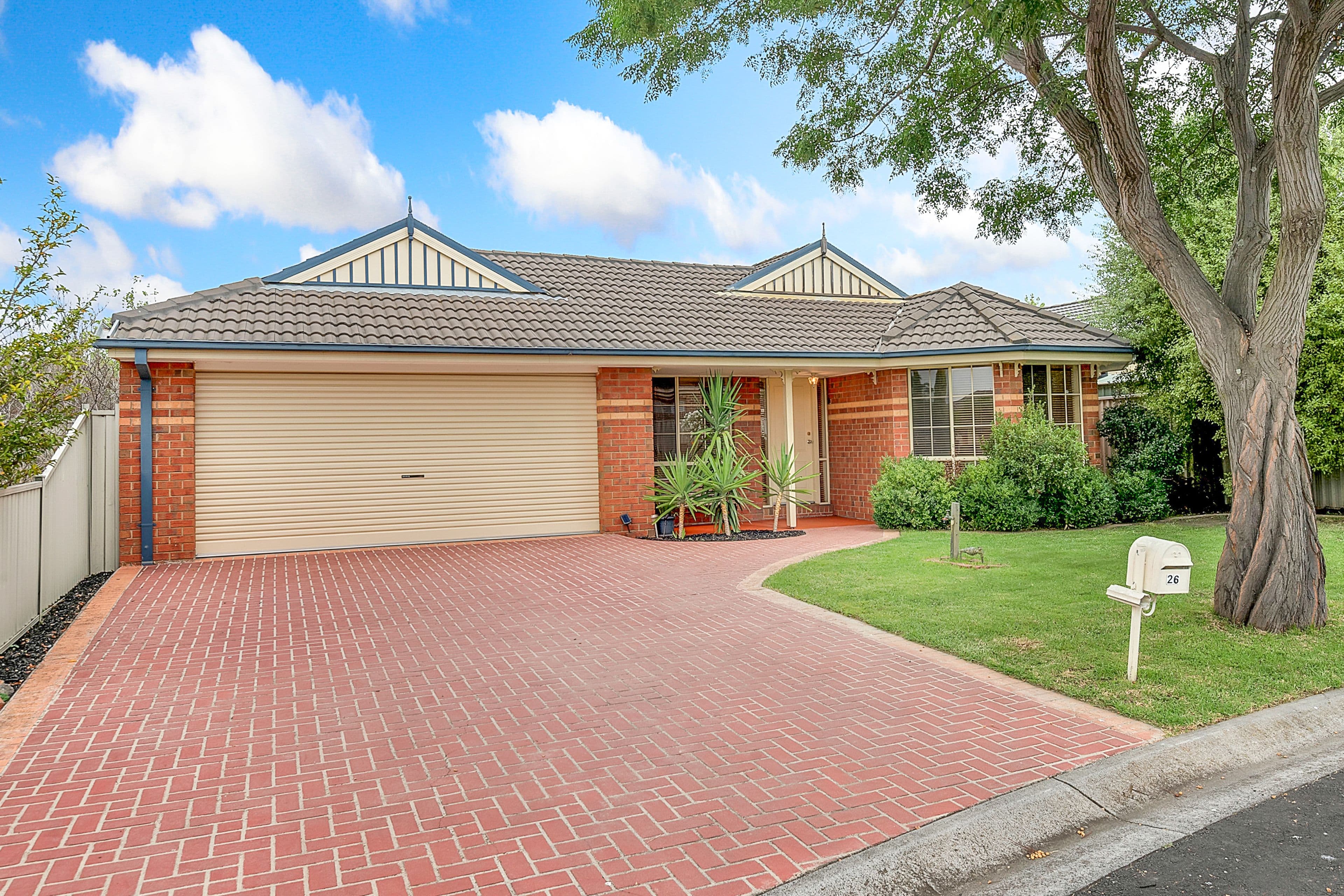 26 Castlebury Place, Craigieburn VIC 3064, Craigieburn - Image 1