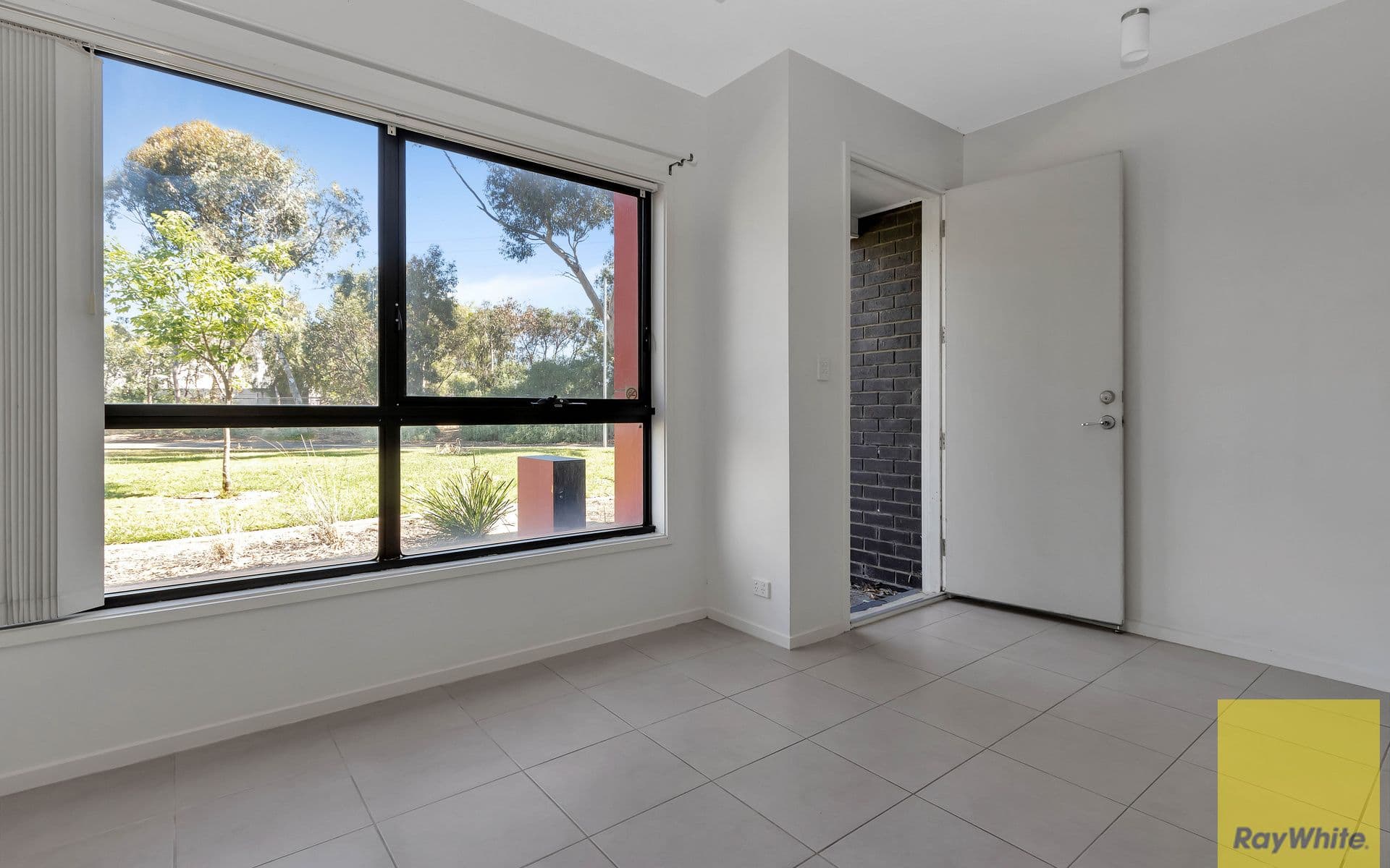 19 Derby Lane, St Clair SA 5011, St Clair - Thumbnail 2