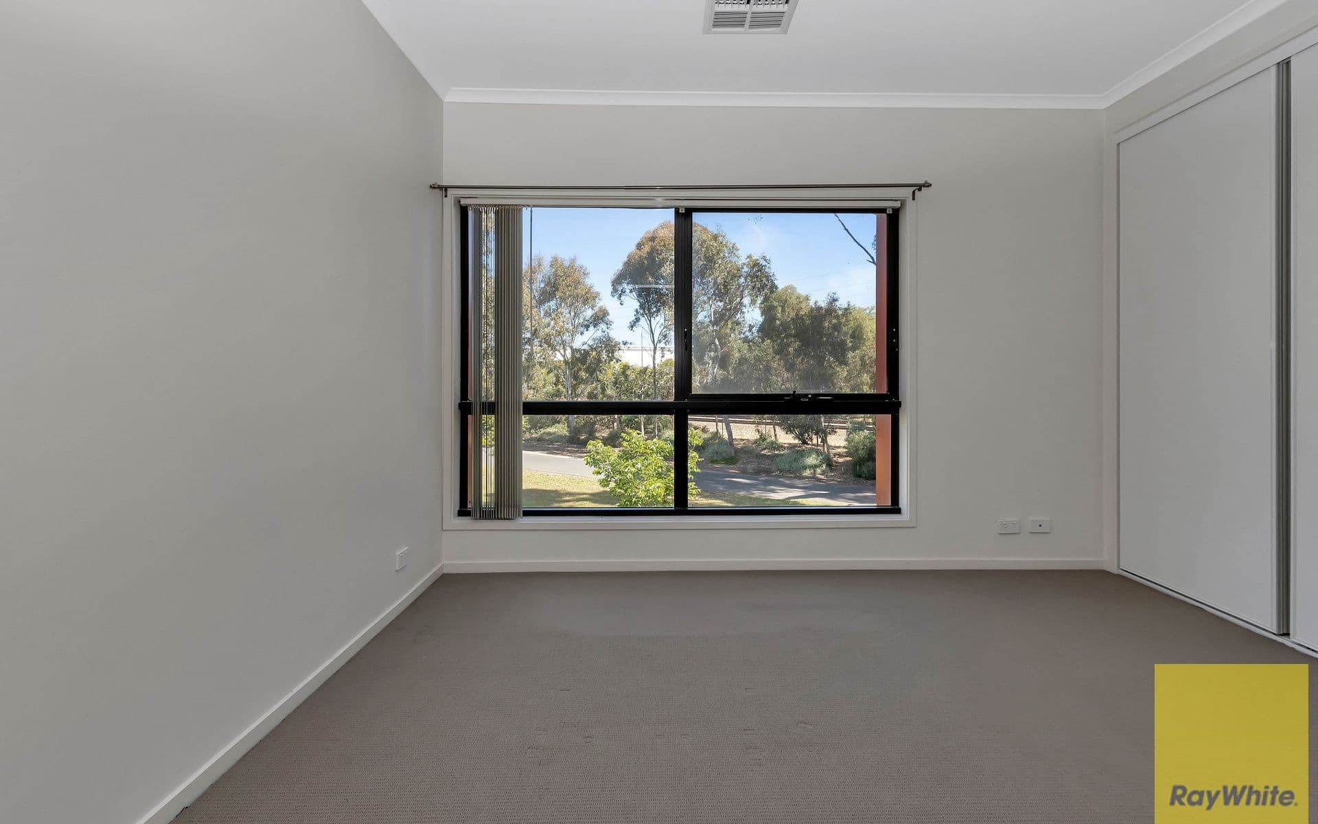 19 Derby Lane, St Clair SA 5011, St Clair - Thumbnail 7