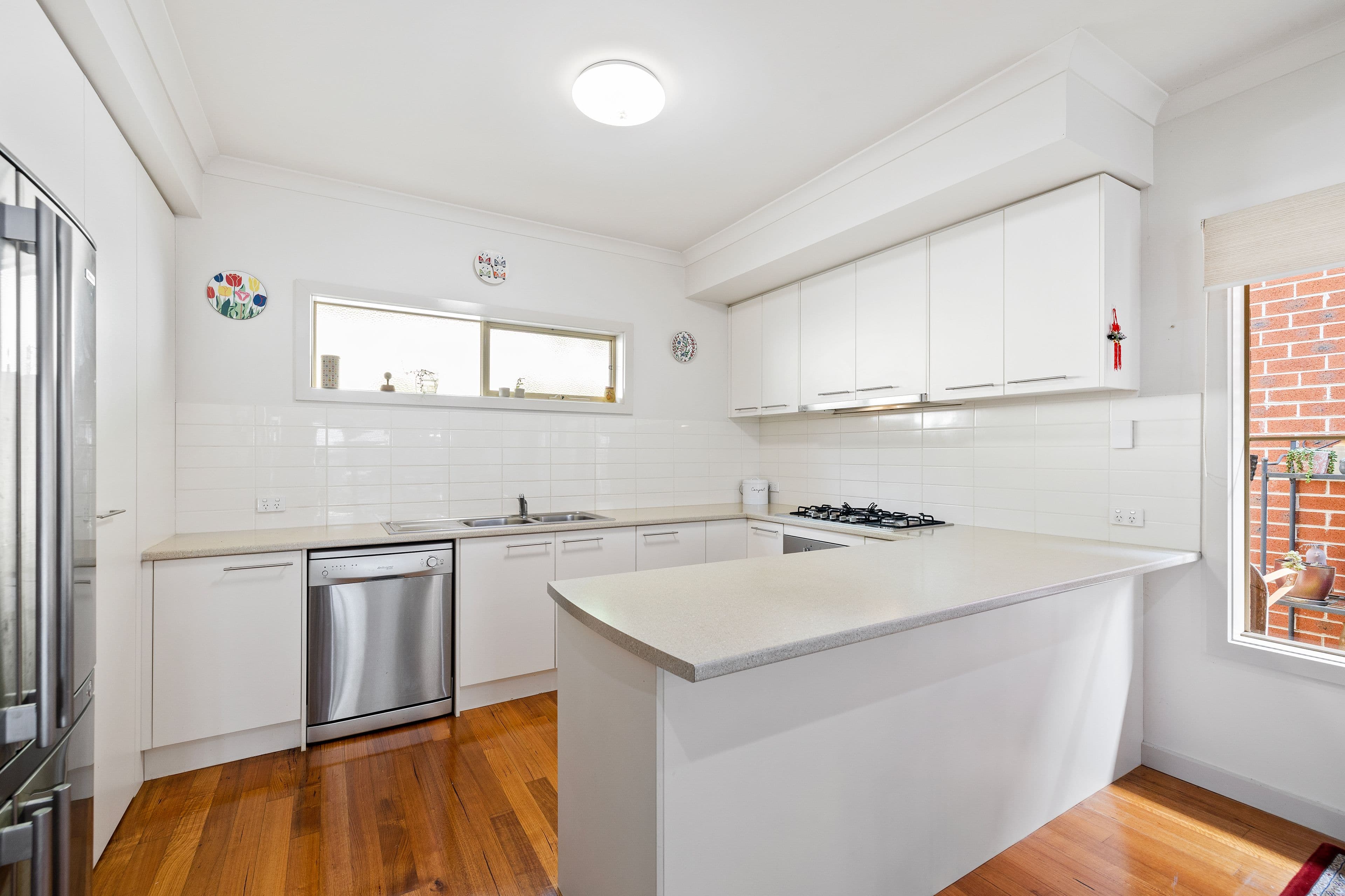 4 Warnes Road, Mitcham VIC 3132, Mitcham - Thumbnail 3