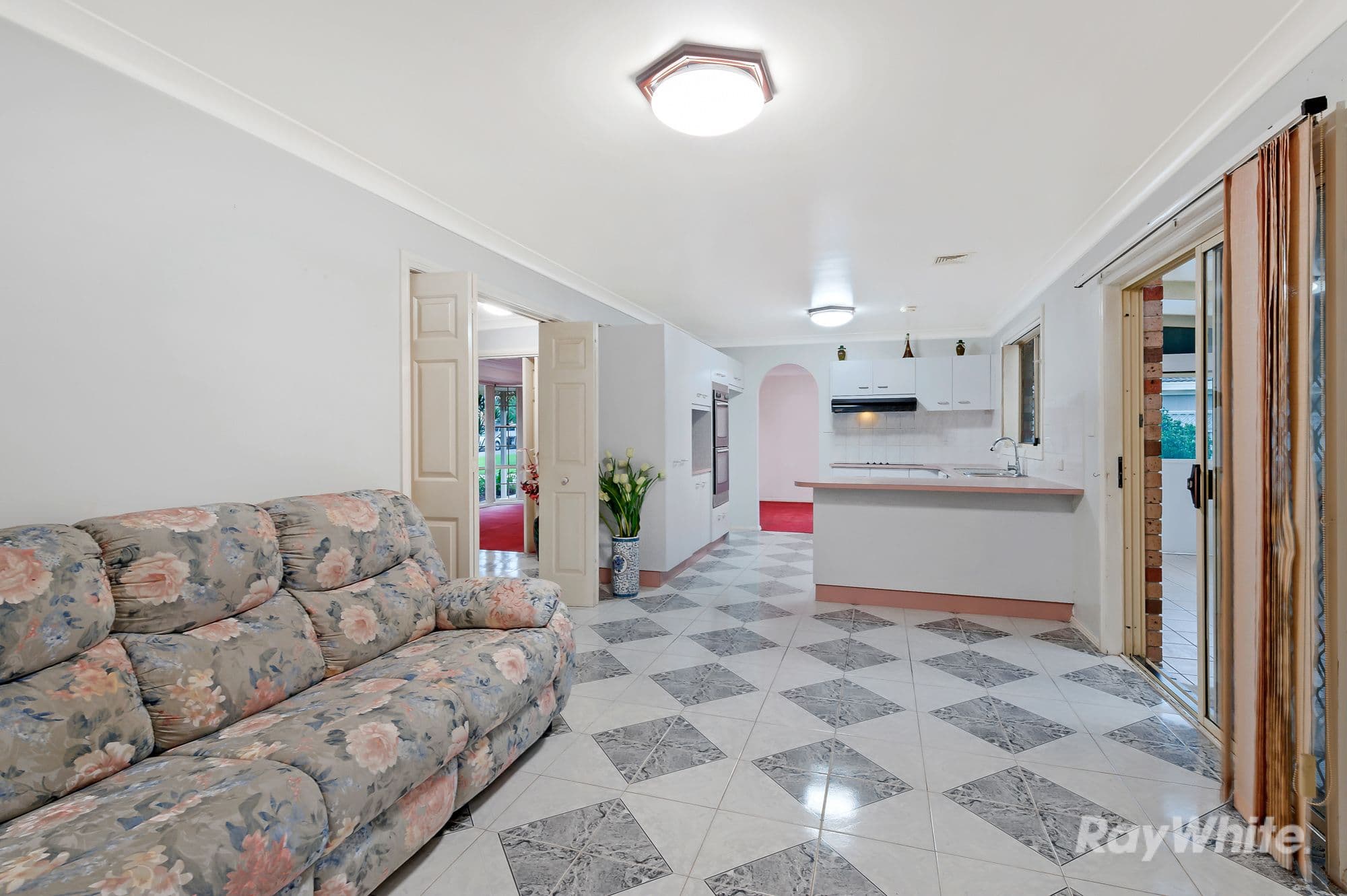 113 Summerfield Avenue, Quakers Hill NSW 2763, Quakers Hill - Thumbnail 2