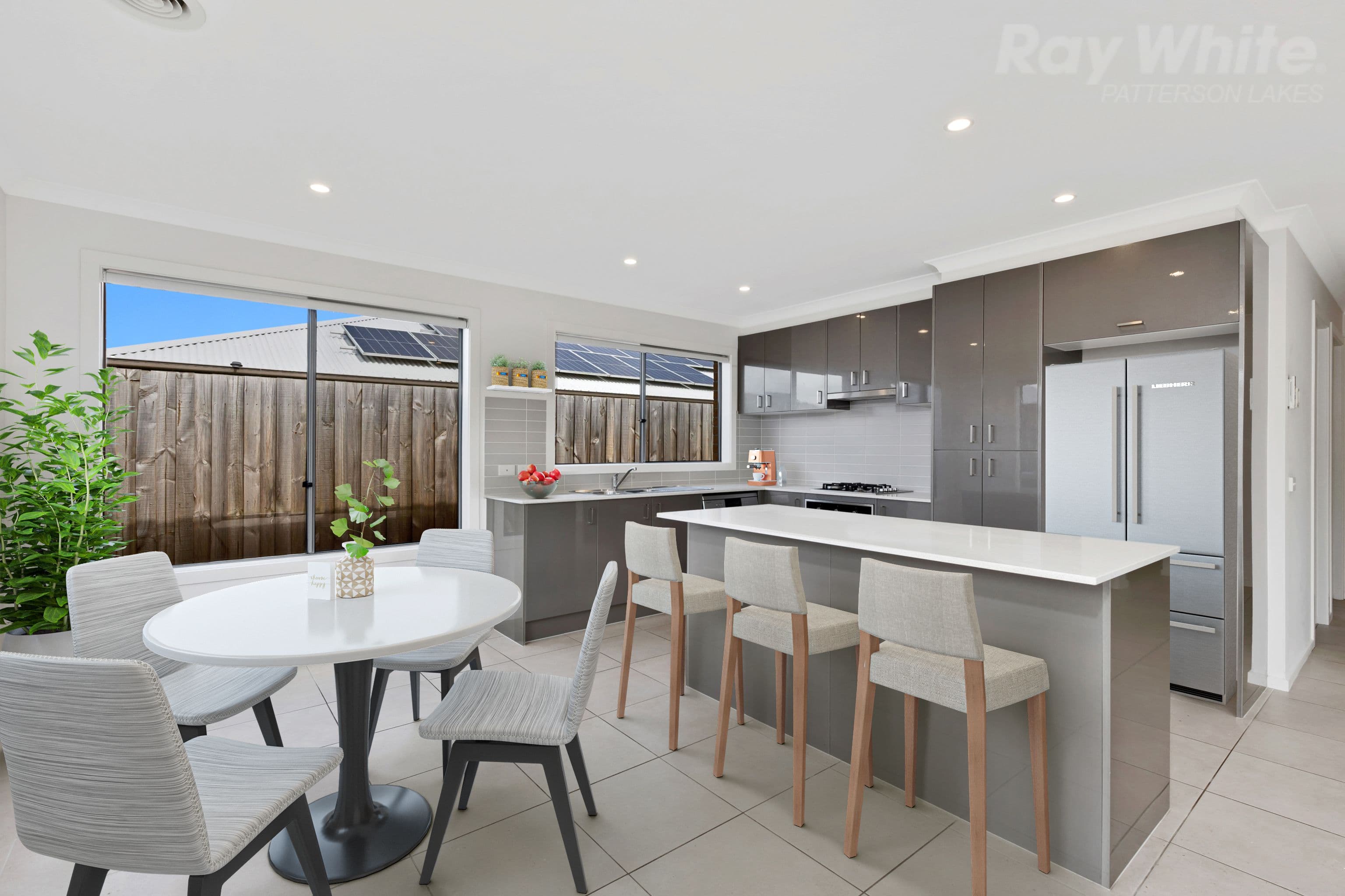 16 Cabernet Way, Pakenham VIC 3810, Pakenham - Thumbnail 3