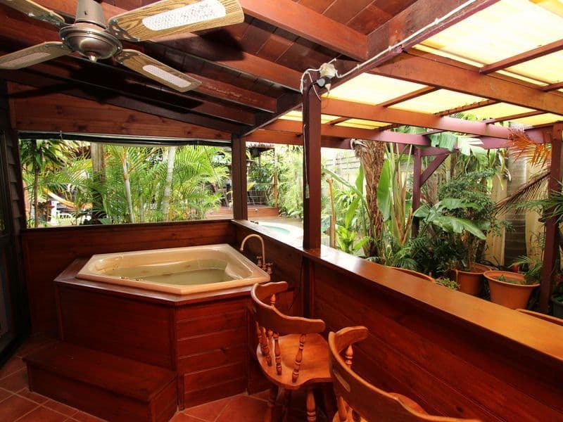 132 Paradise Parade, PARADISE POINT QLD 4216, Paradise Point - Thumbnail 3