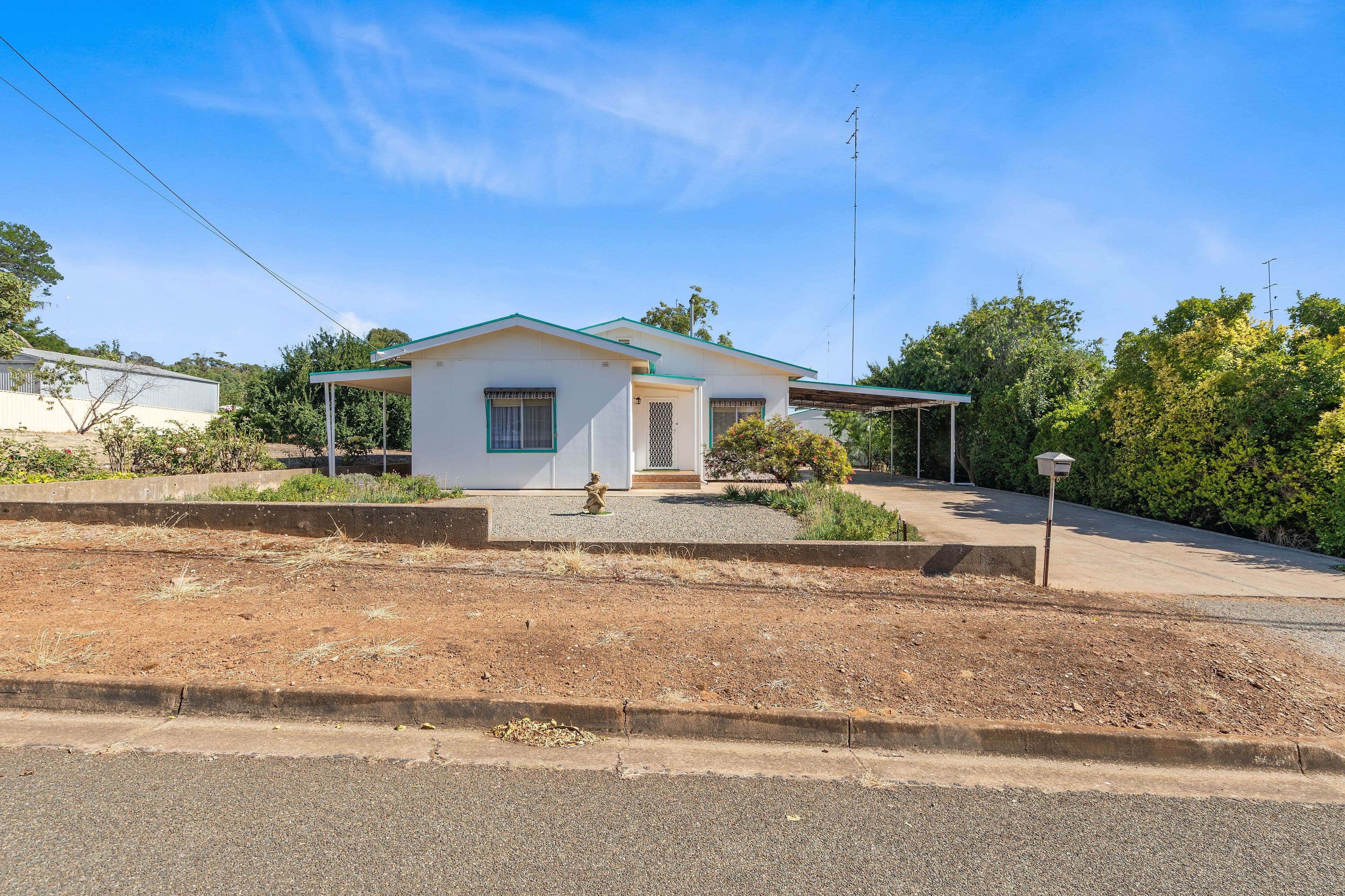 21 Kelly Street, Clare SA 5453, Clare - Image 1