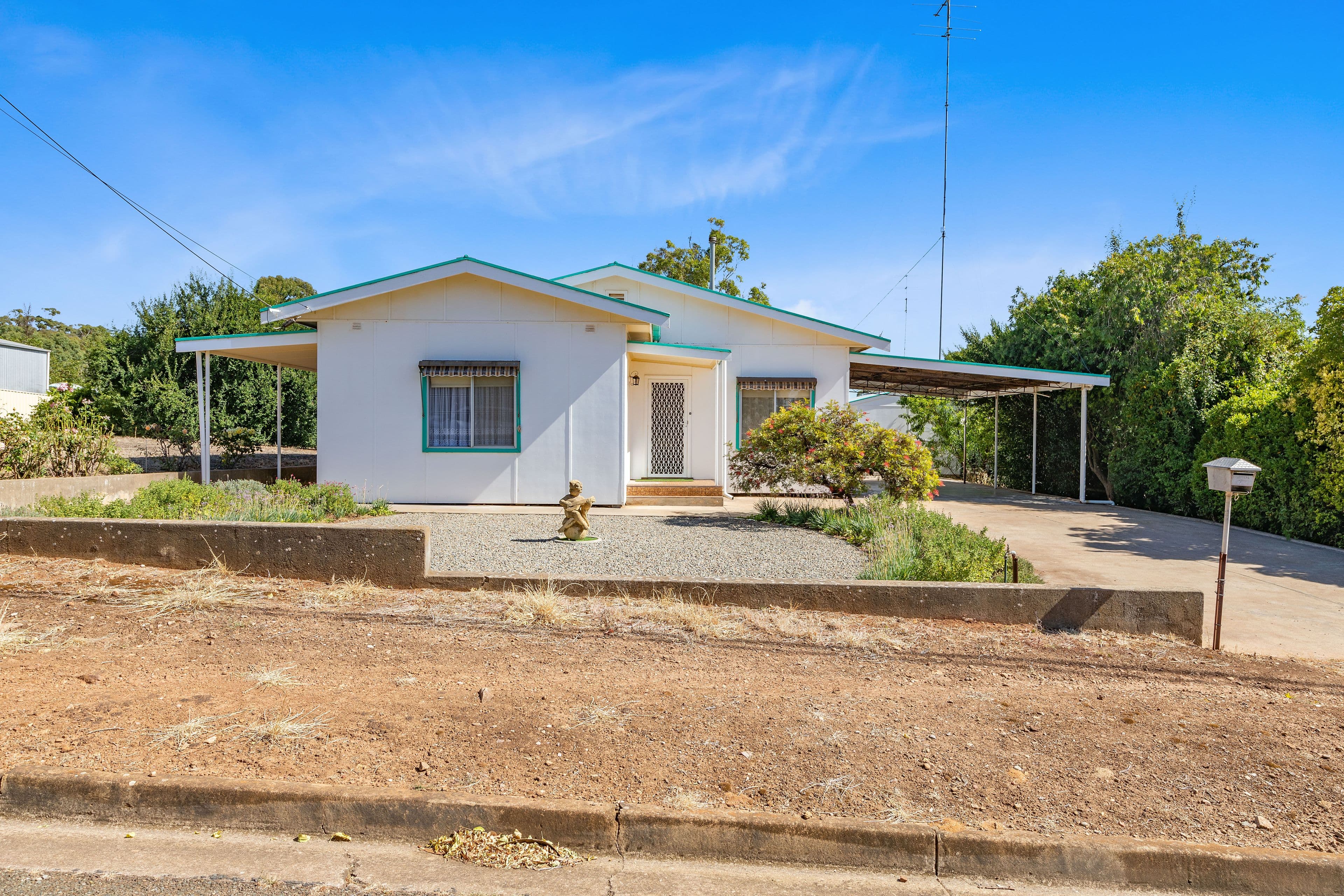 21 Kelly Street, Clare SA 5453, Clare - Thumbnail 2